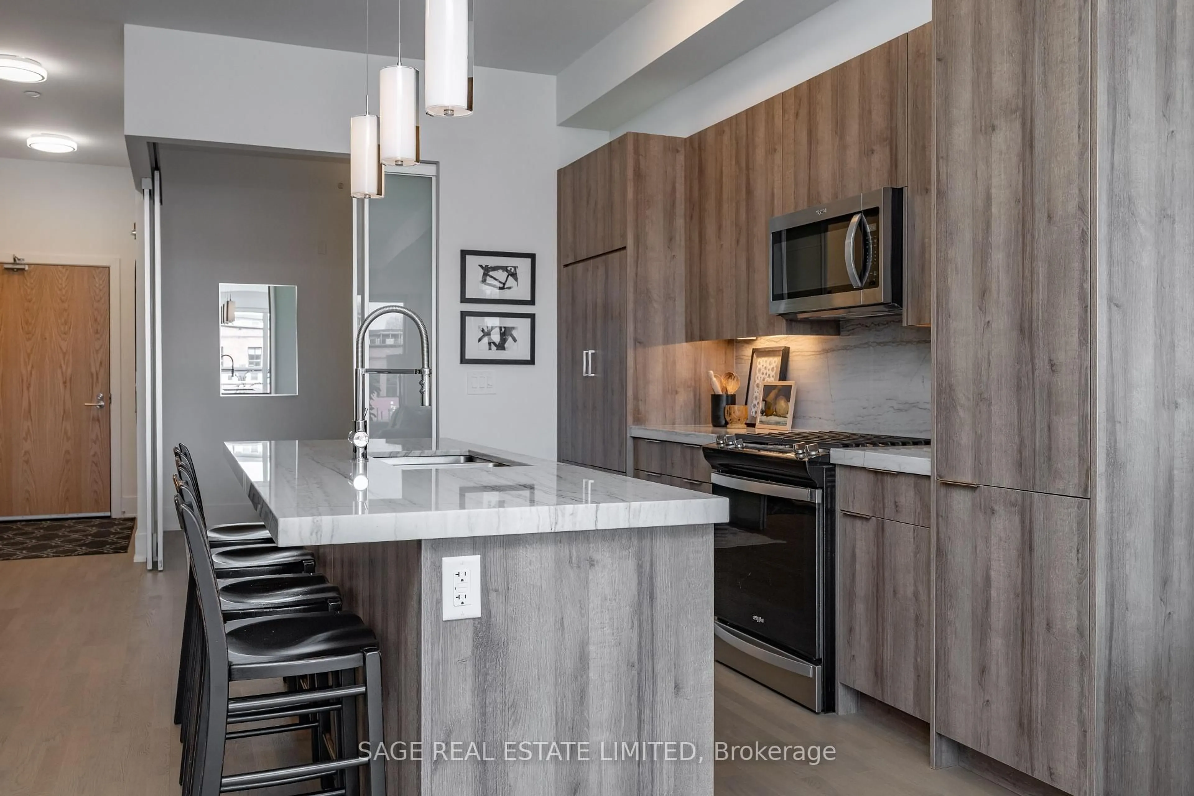 Contemporary kitchen, unknown for 495 Logan Ave #405, Toronto Ontario M4K 0A5