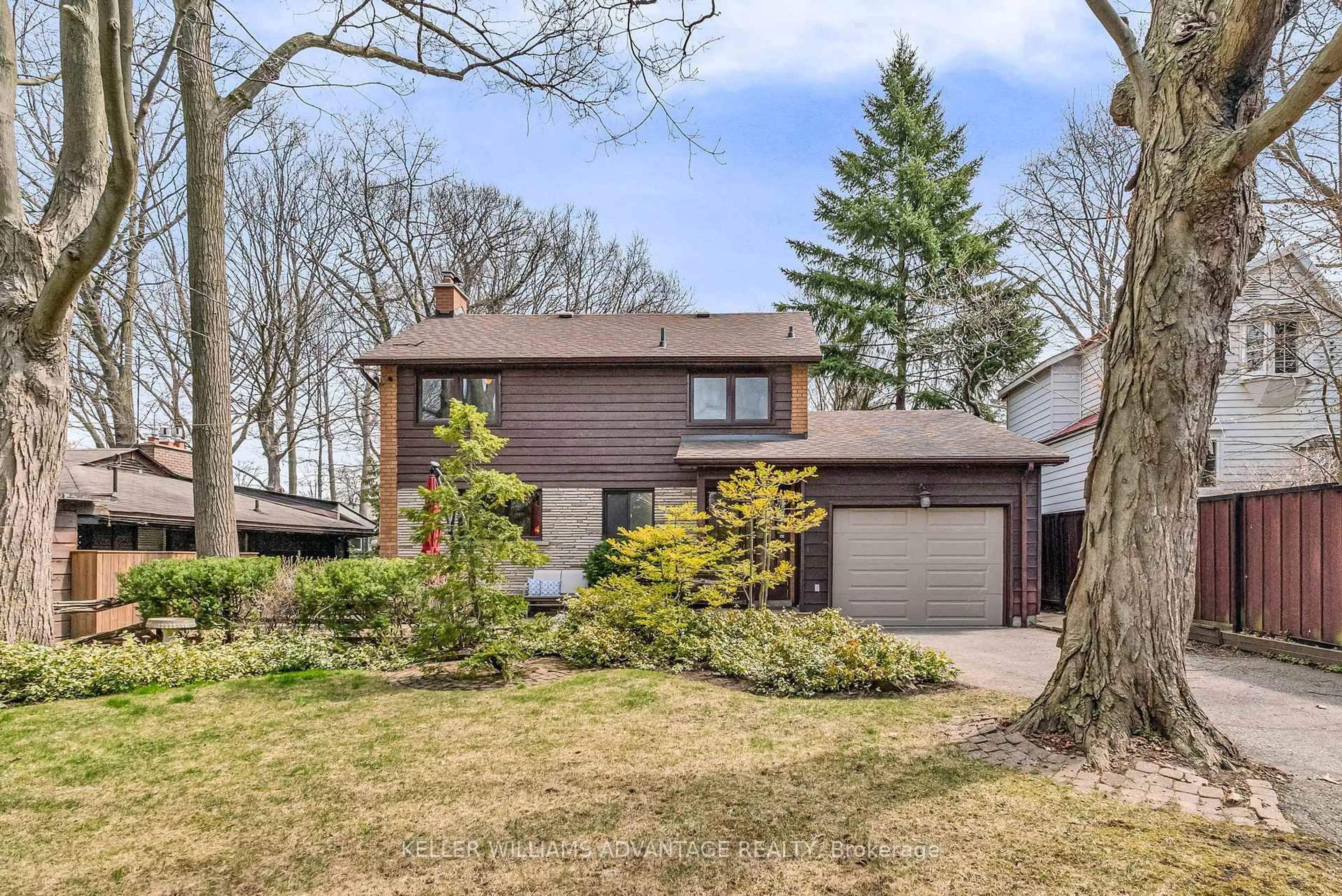 Home with brick exterior material, street for 83 Allister Ave, Toronto Ontario M1M 3L6