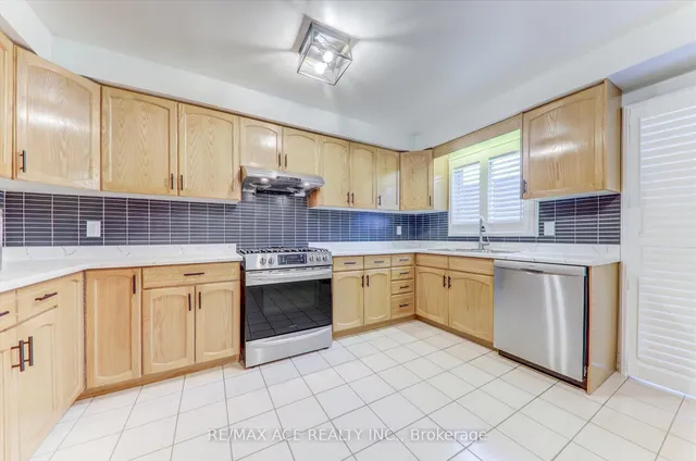 Additional property image - 17 Plumrose Blvd