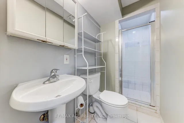 Additional property image - 17 Plumrose Blvd
