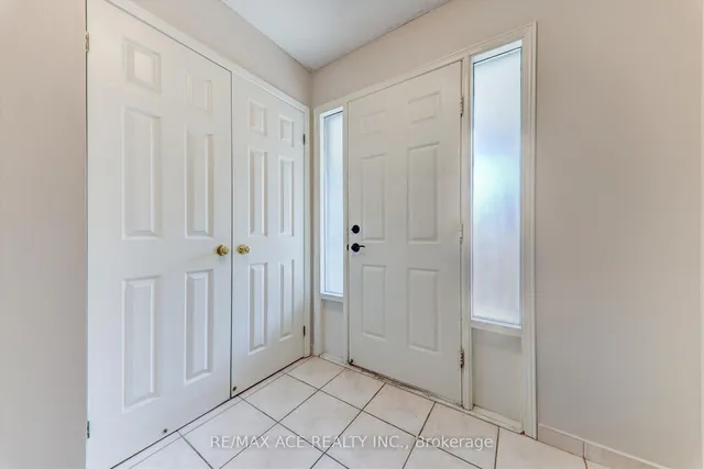 Additional property image - 17 Plumrose Blvd