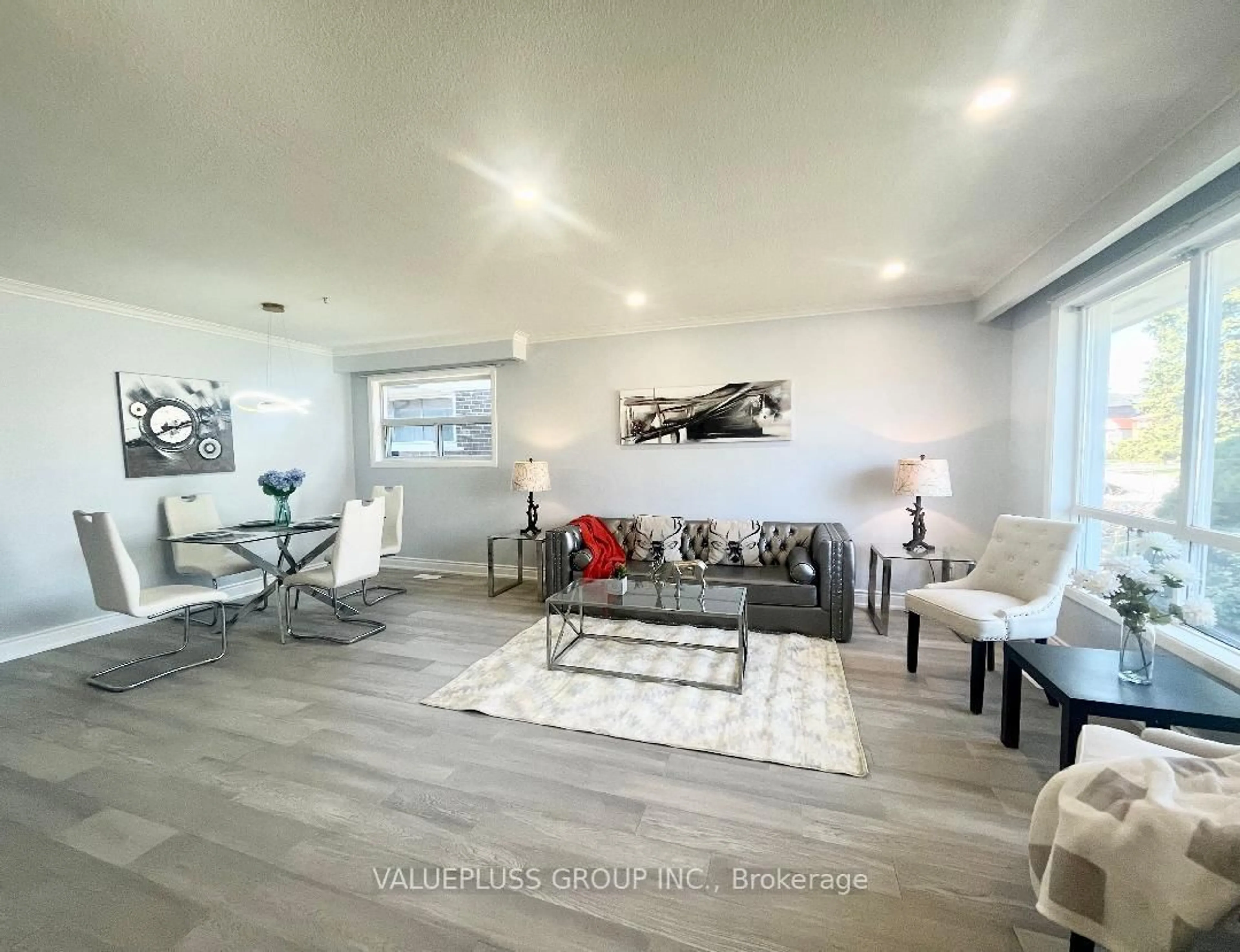 Living room with furniture, unknown for 56 Moraine Hill Dr, Toronto Ontario M1T 2A2