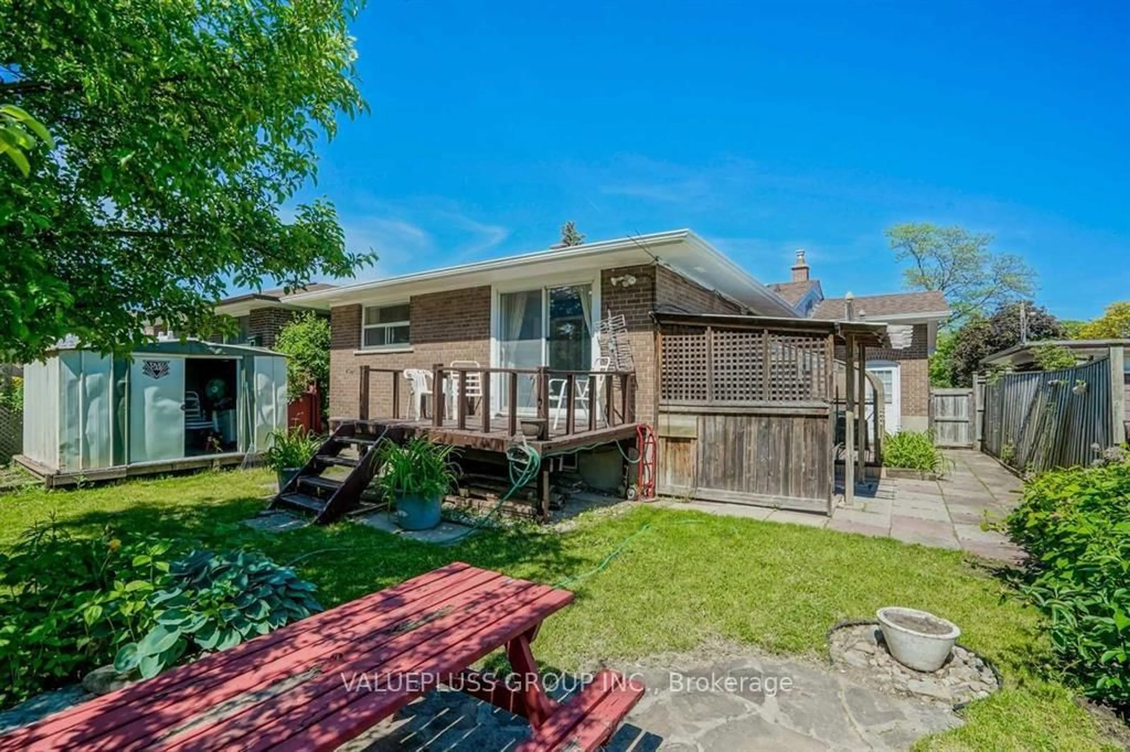 Patio, street for 56 Moraine Hill Dr, Toronto Ontario M1T 2A2