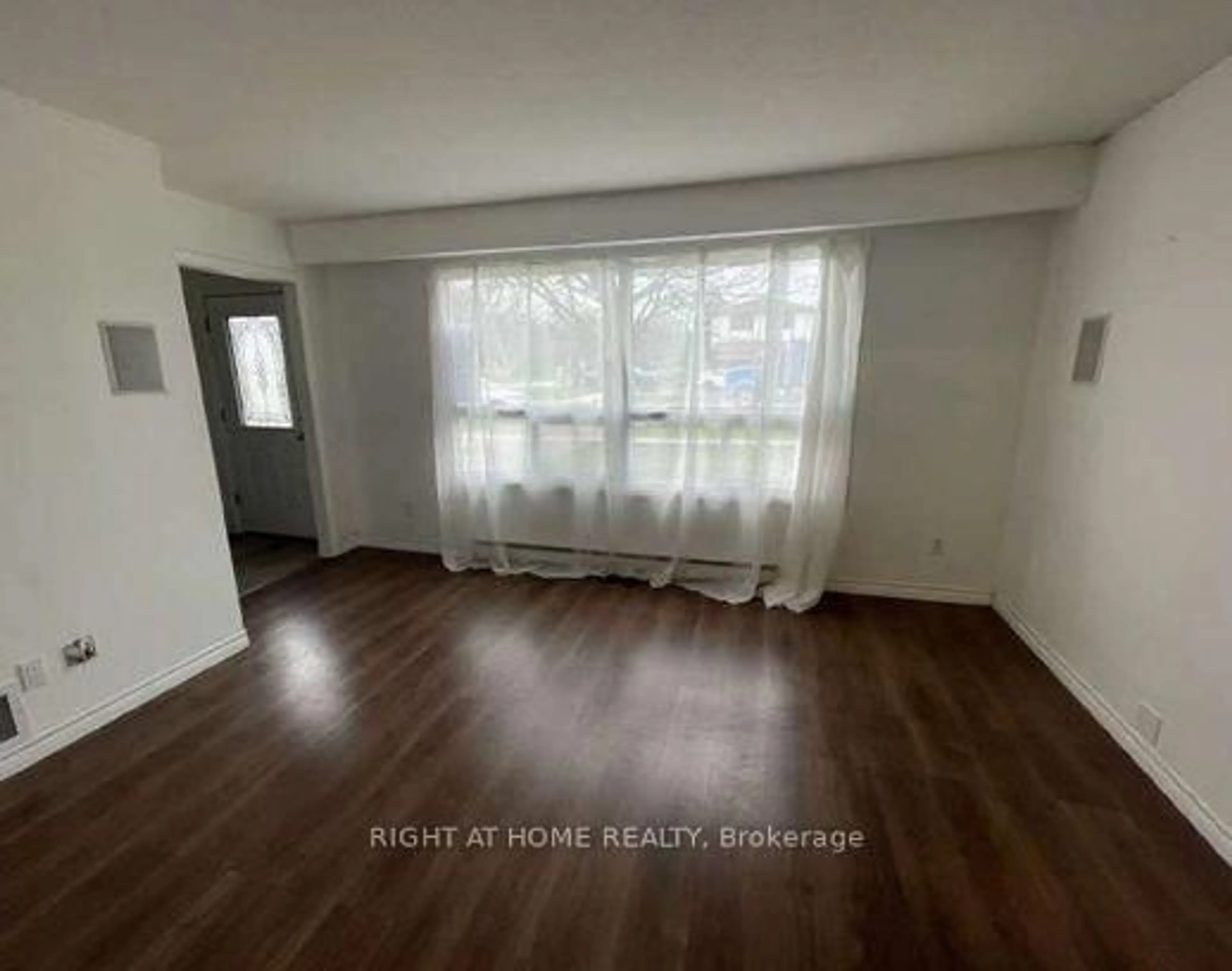 A pic of a room for 435 Wilson Rd, Oshawa Ontario L1G 6E8
