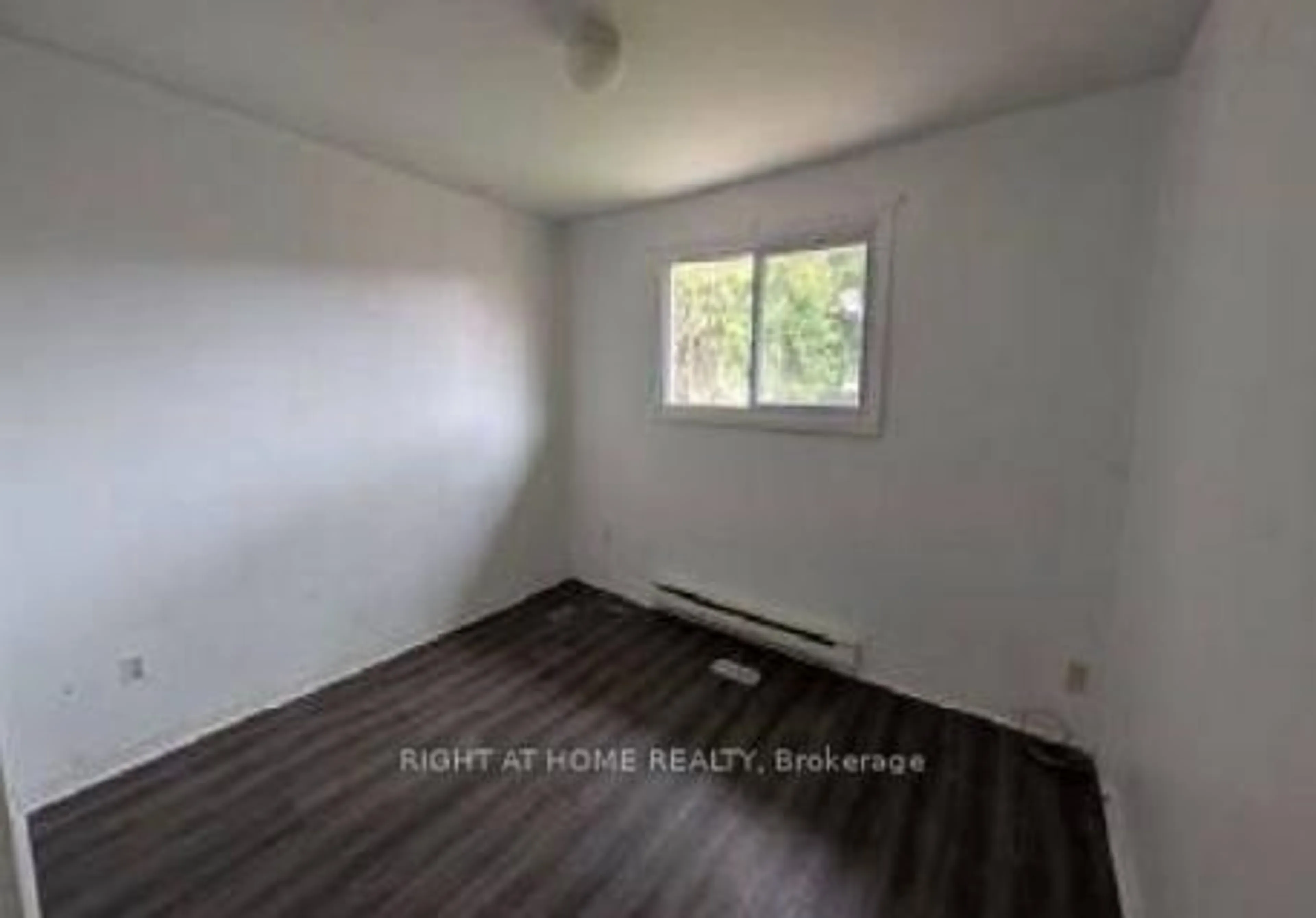 A pic of a room for 435 Wilson Rd, Oshawa Ontario L1G 6E8