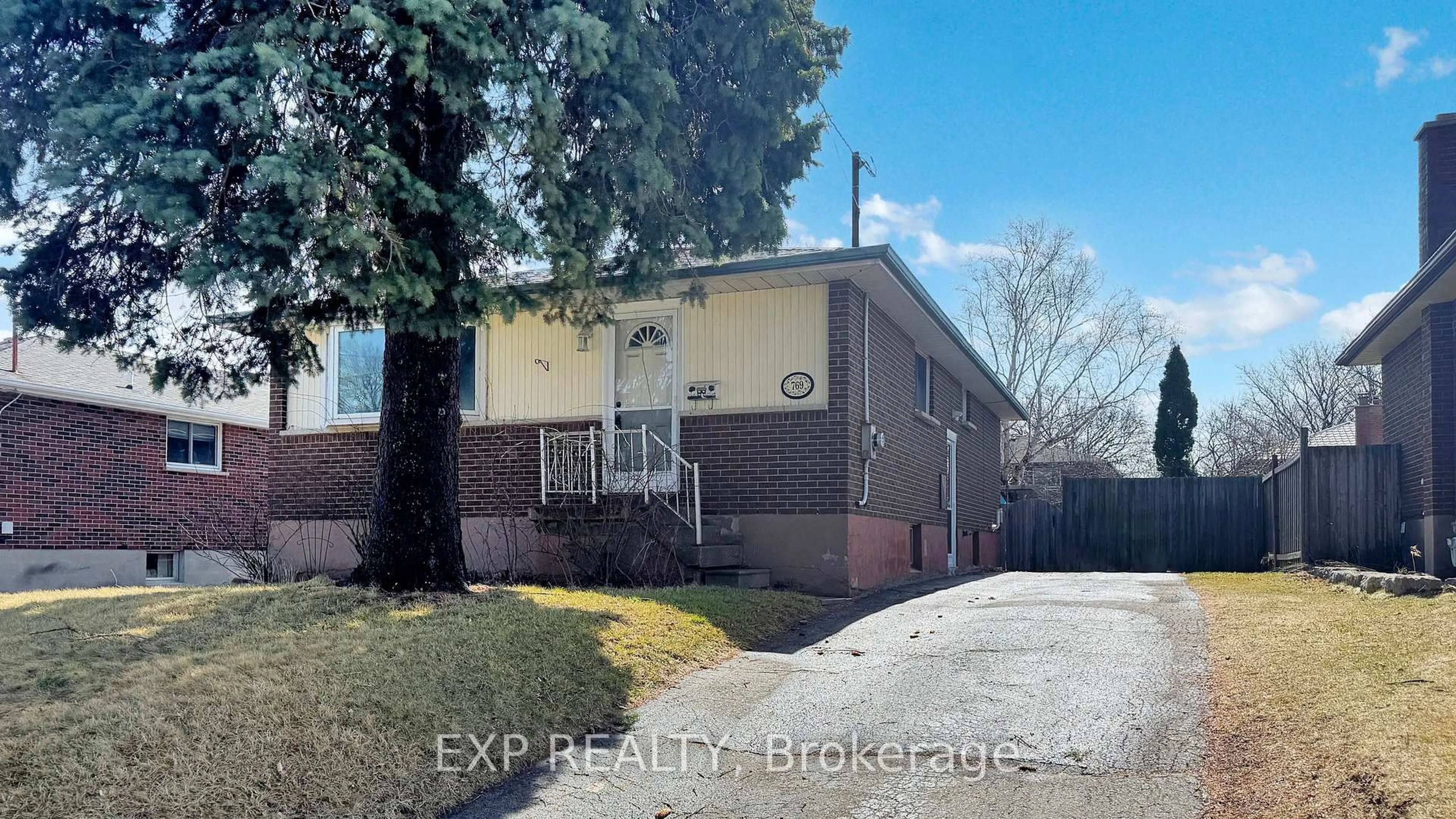 Unknown for 769 Olive Ave, Oshawa Ontario L1H 2S4