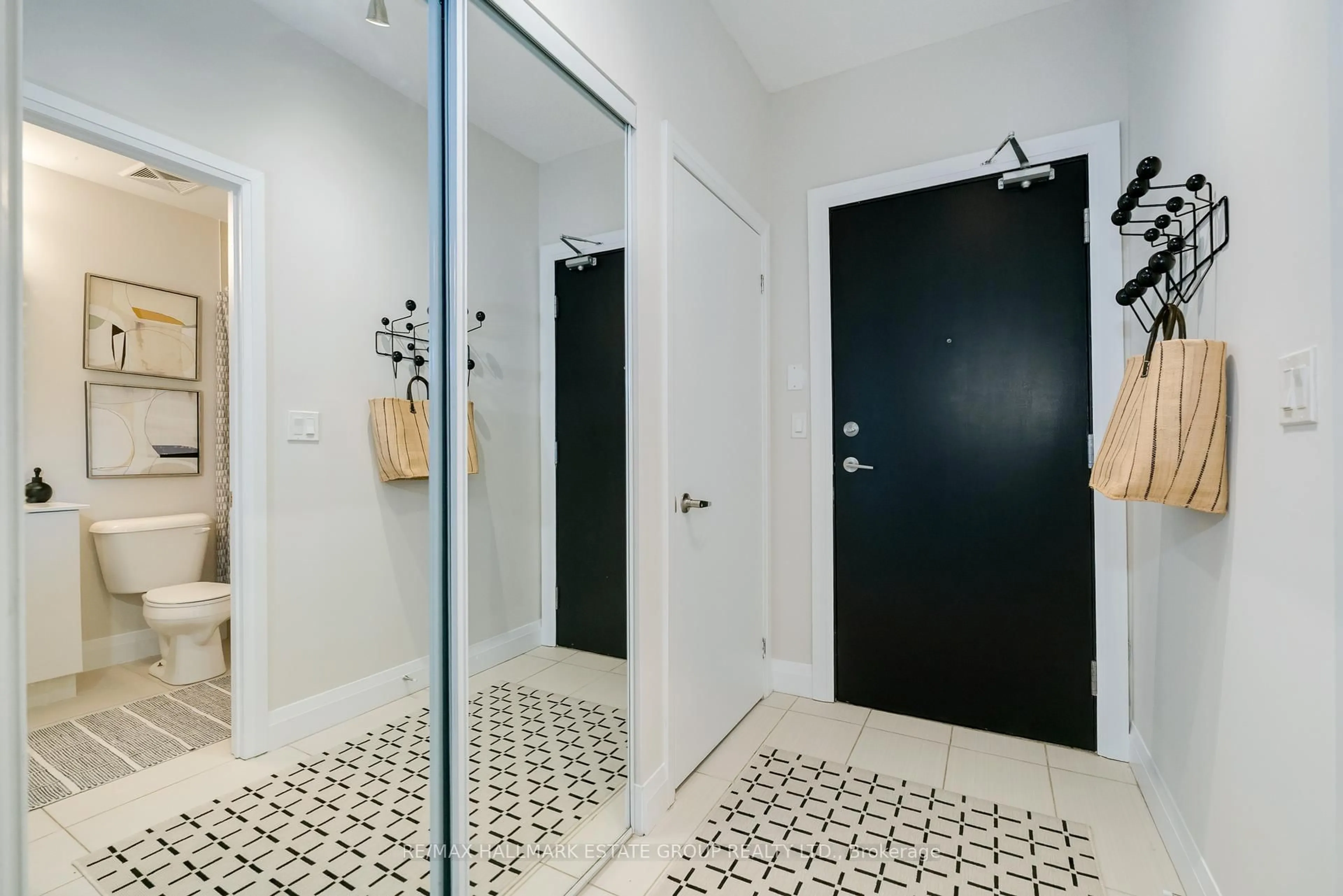 Indoor entryway for 22 East Haven Dr #PH6, Toronto Ontario M1N 0B4