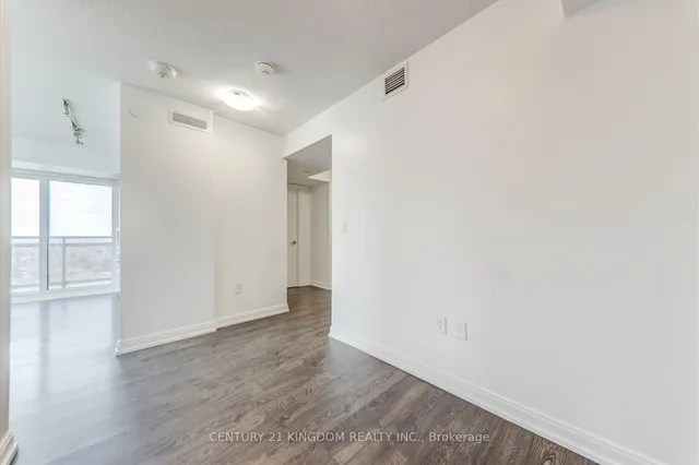 Additional image 26 of 275 Village Green Sq Unit 2123