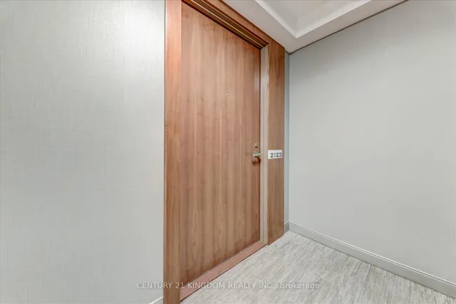 Additional image 33 of 275 Village Green Sq Unit 2123