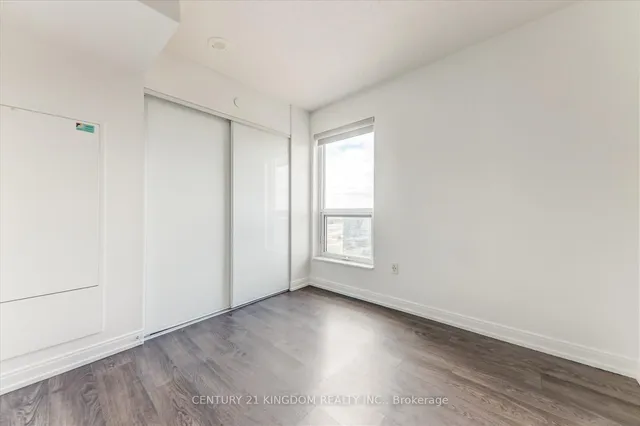 Additional image 30 of 275 Village Green Sq Unit 2123