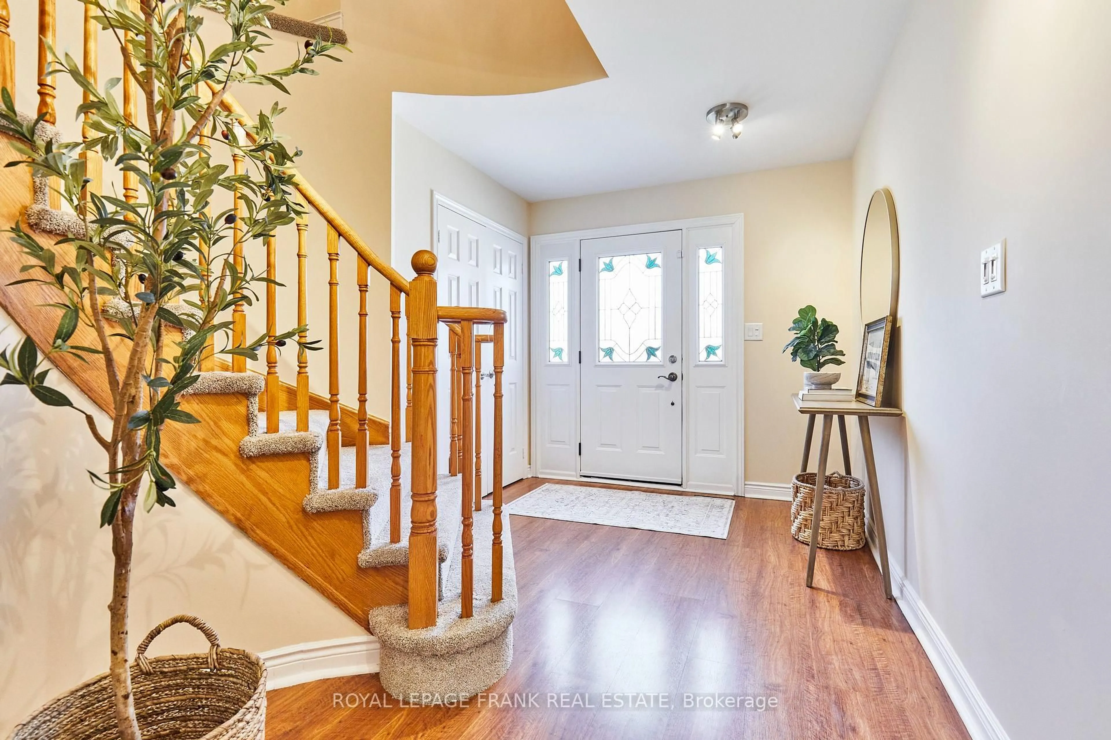 Indoor entryway for 13 Newport Ave, Clarington Ontario L1E 2B8