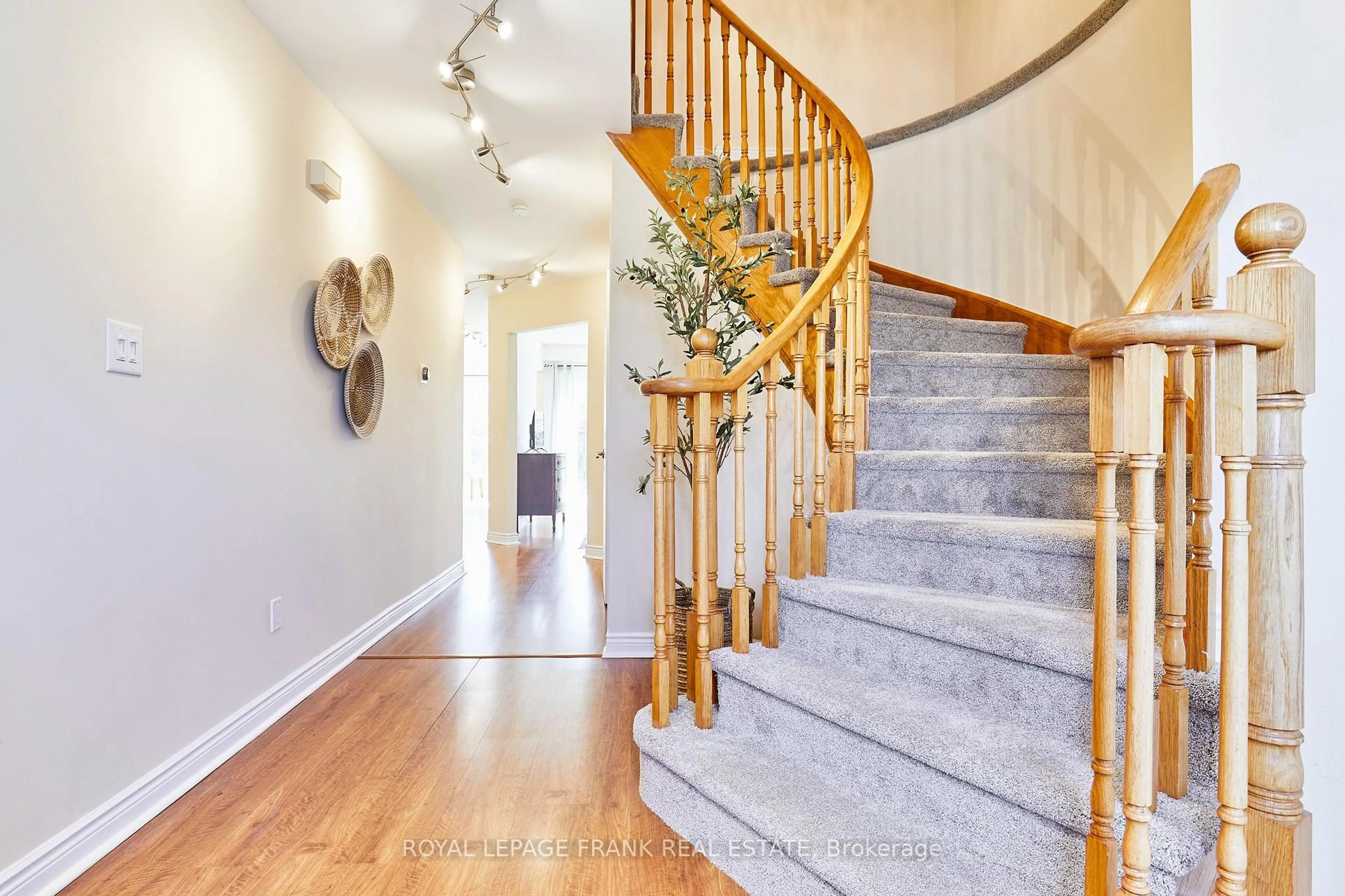 Unknown for 13 Newport Ave, Clarington Ontario L1E 2B8