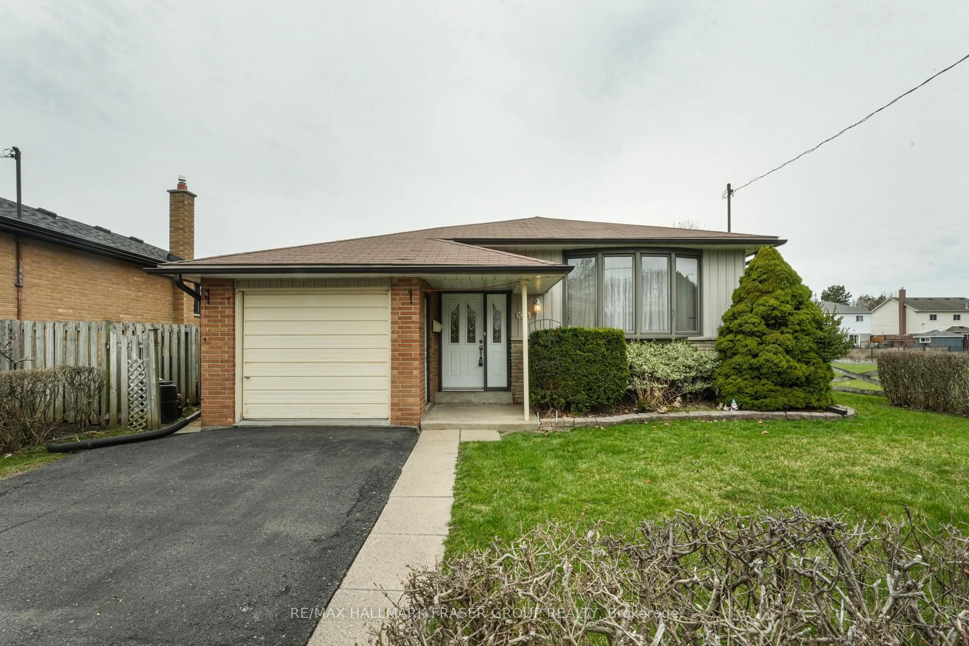Home with brick exterior material, street for 1014 Walton Blvd, Whitby Ontario L1N 3G7