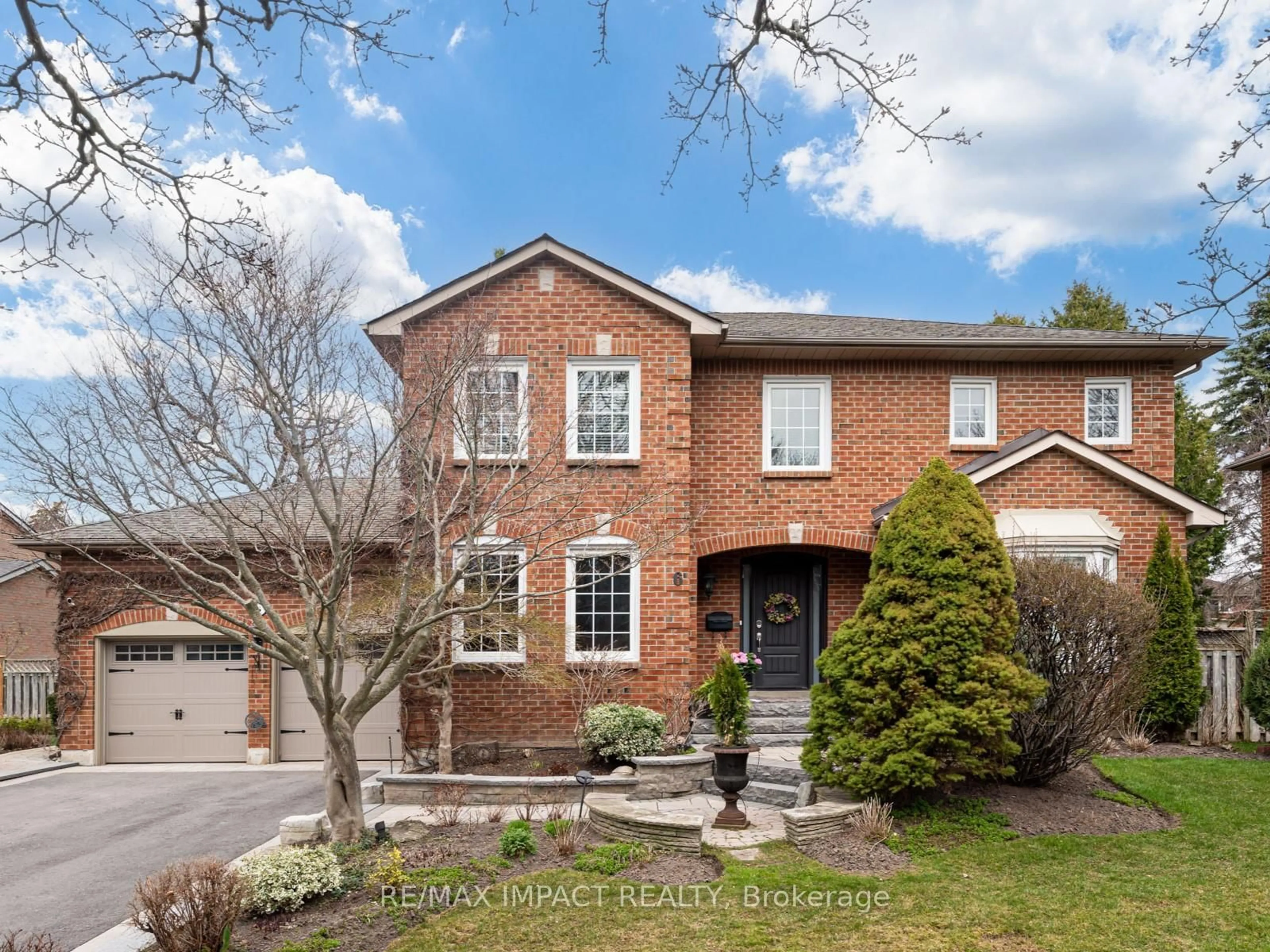 Home with brick exterior material, street for 6 Longford Crt, Whitby Ontario L1R 1C6