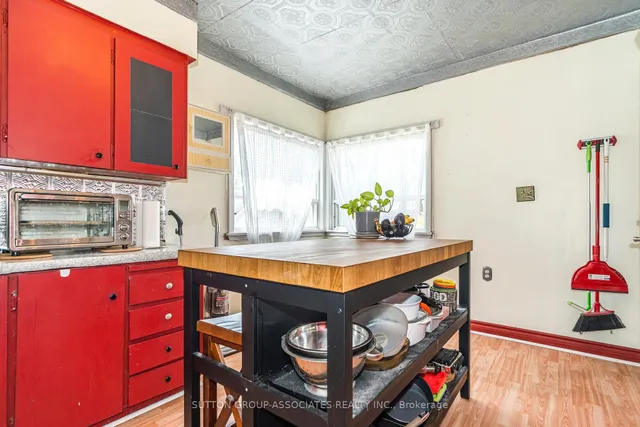 Additional image 16 of 16 North Bonnington Ave
