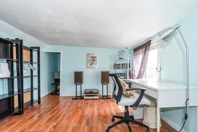 Additional image 9 of 16 North Bonnington Ave