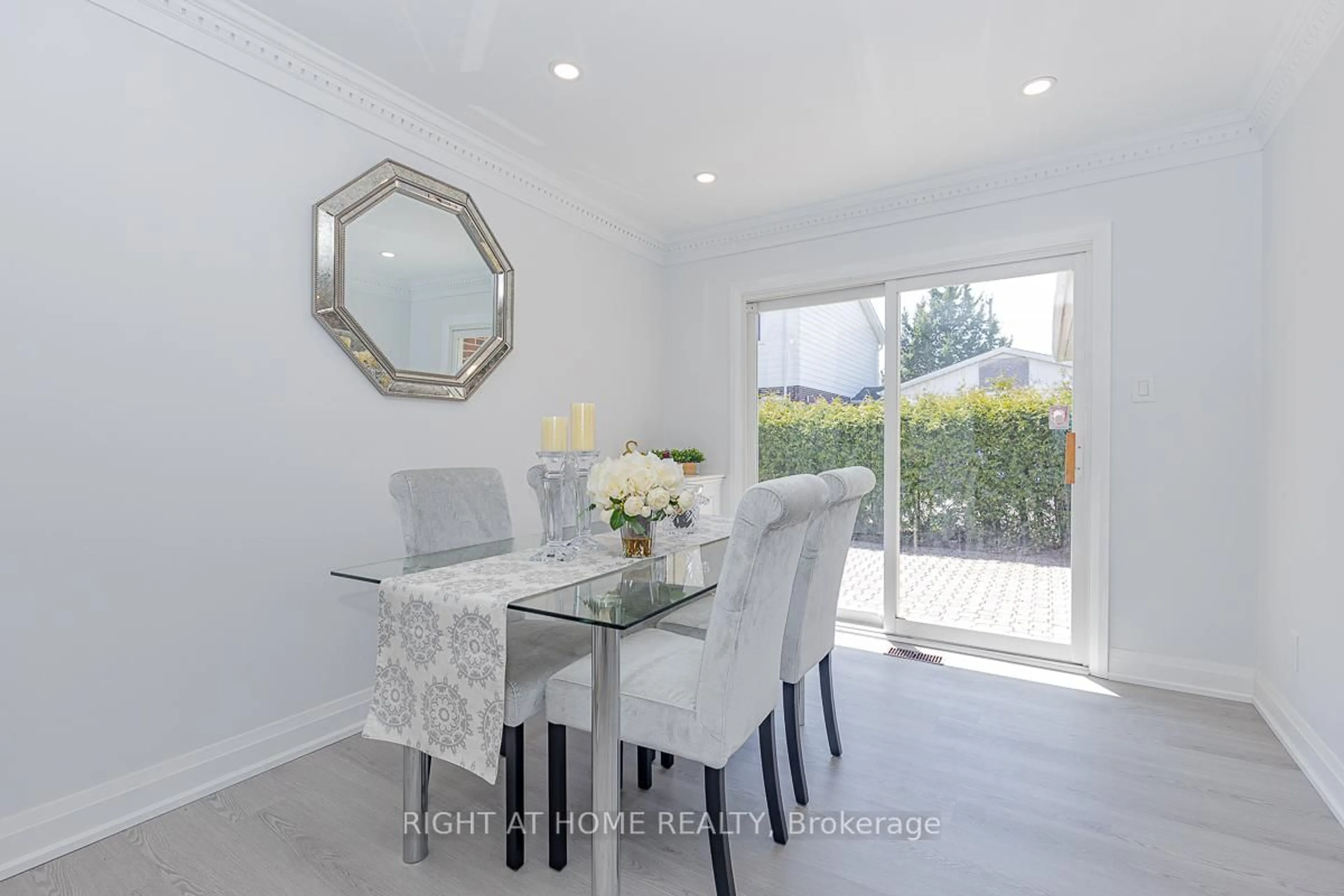 Dining room, unknown for 3 Glendower Crct, Toronto Ontario M1T 2Y9