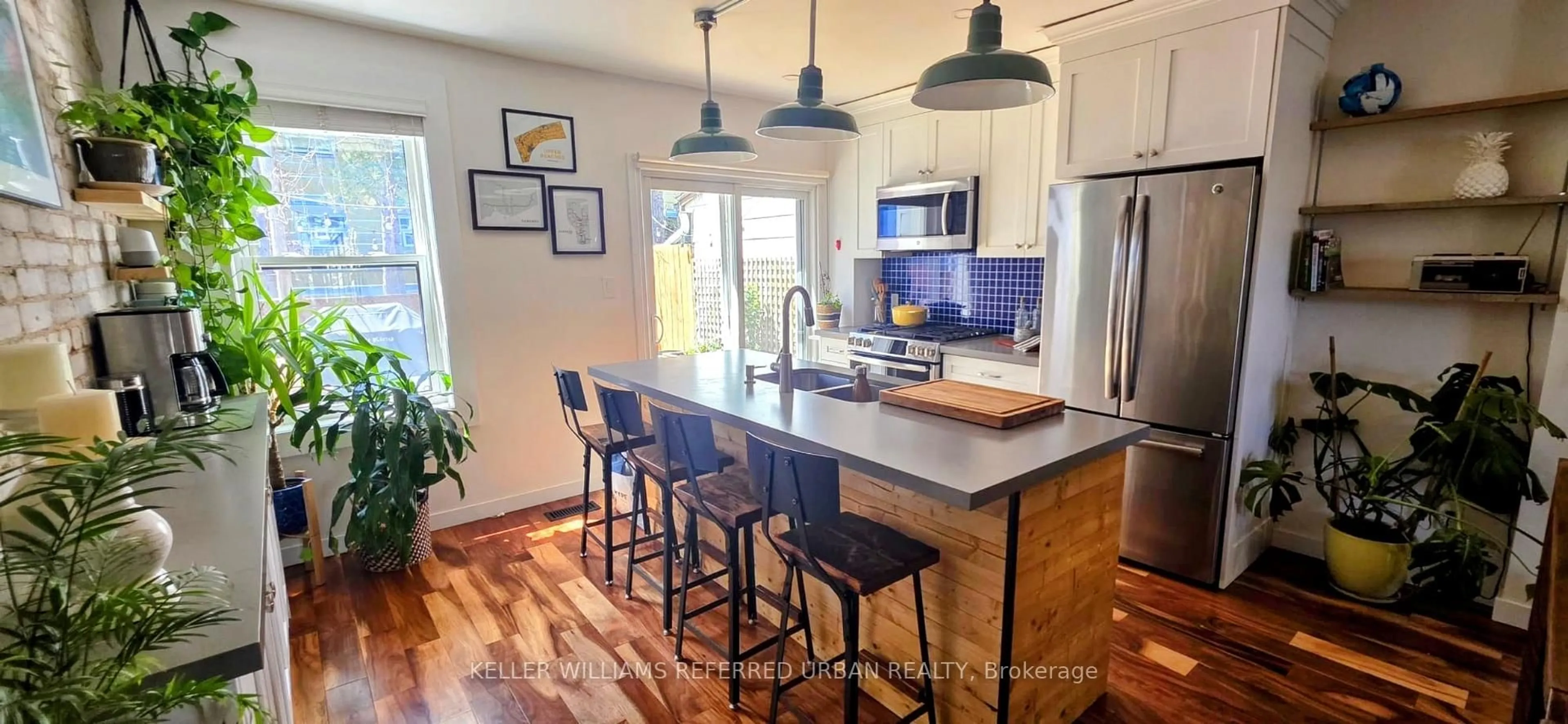 Open concept kitchen, unknown for 6 Hannaford St, Toronto Ontario M4E 3G7