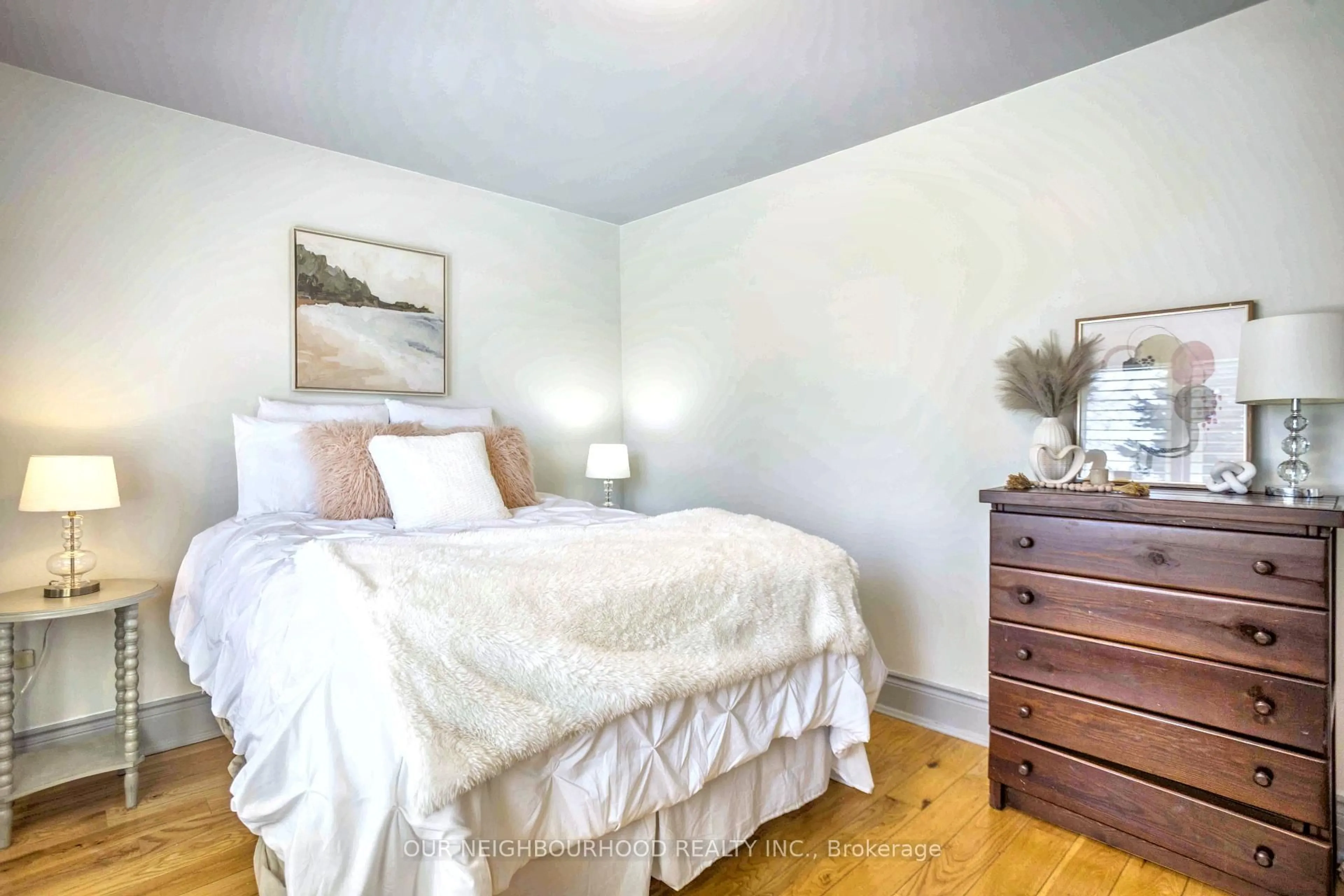 Bedroom with bed, wood/laminate floor for 442 Ridgeway Ave, Oshawa Ontario L1J 2V7