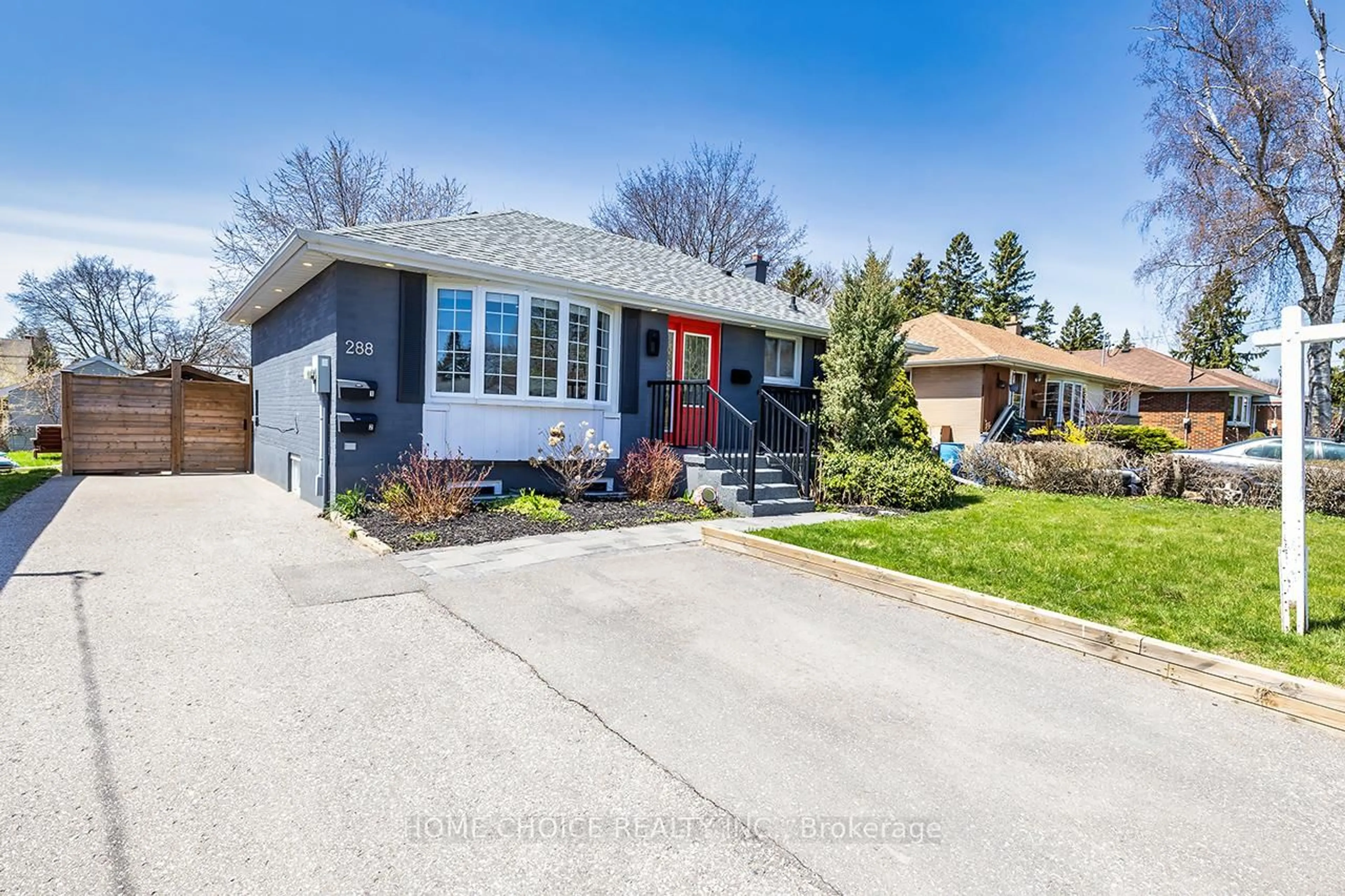 Home with brick exterior material, street for 288 Windsor St, Oshawa Ontario L1H 6G6