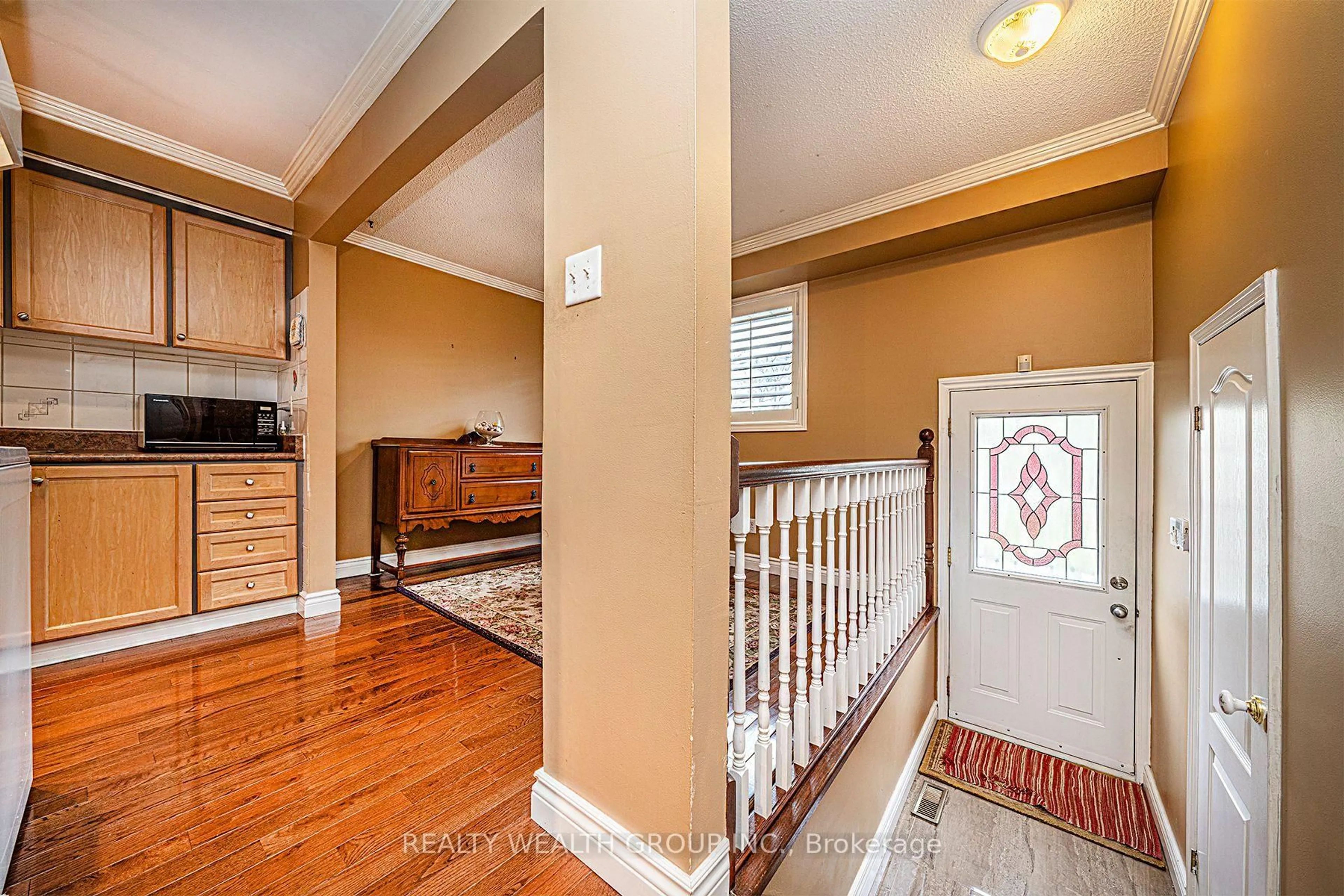 Indoor entryway for 1280 Bridletowne Circ #113, Toronto Ontario M1W 2V4