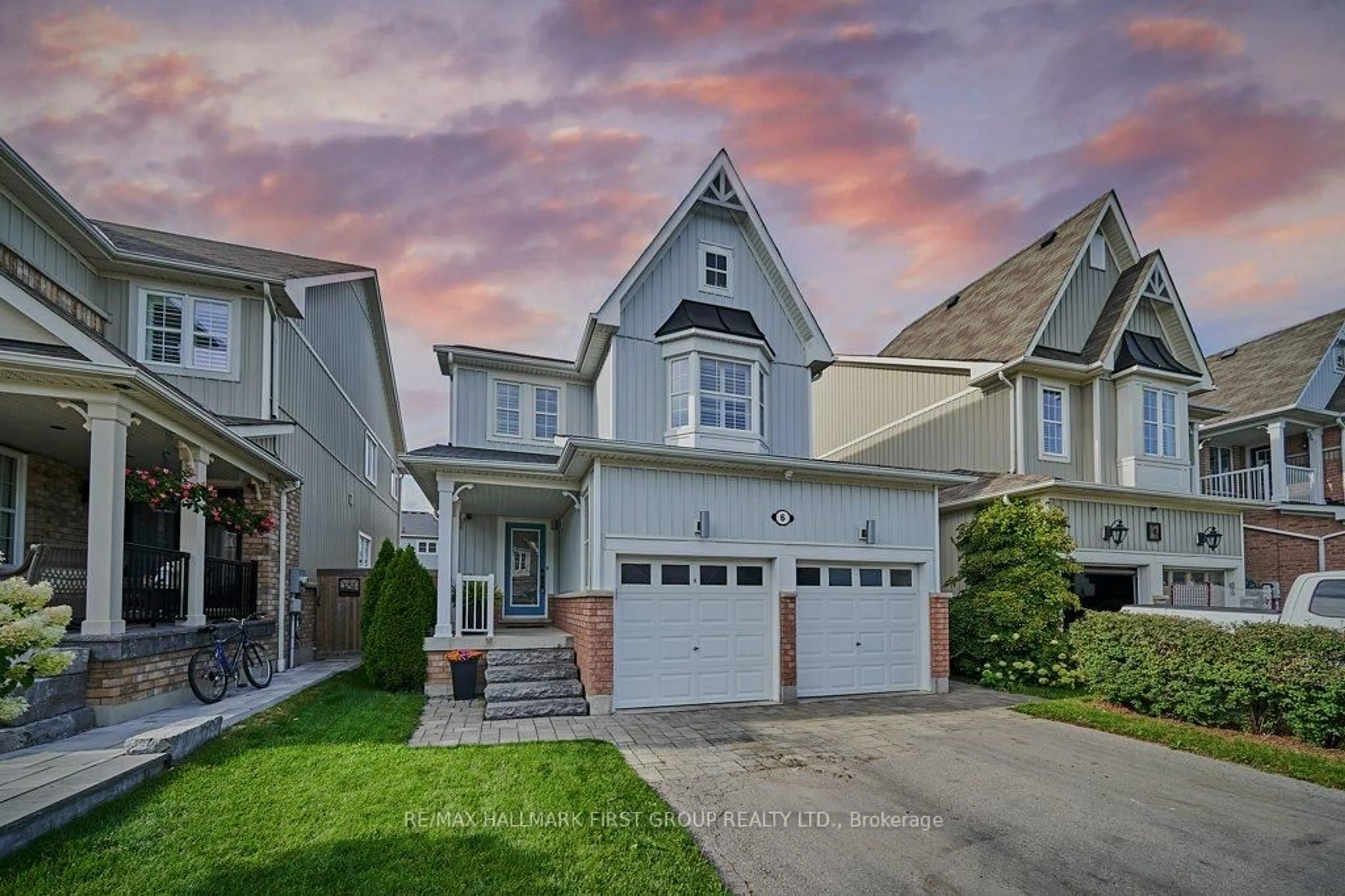 Home with vinyl exterior material, street for 6 Mildenhall Pl, Whitby Ontario L1M 0C9