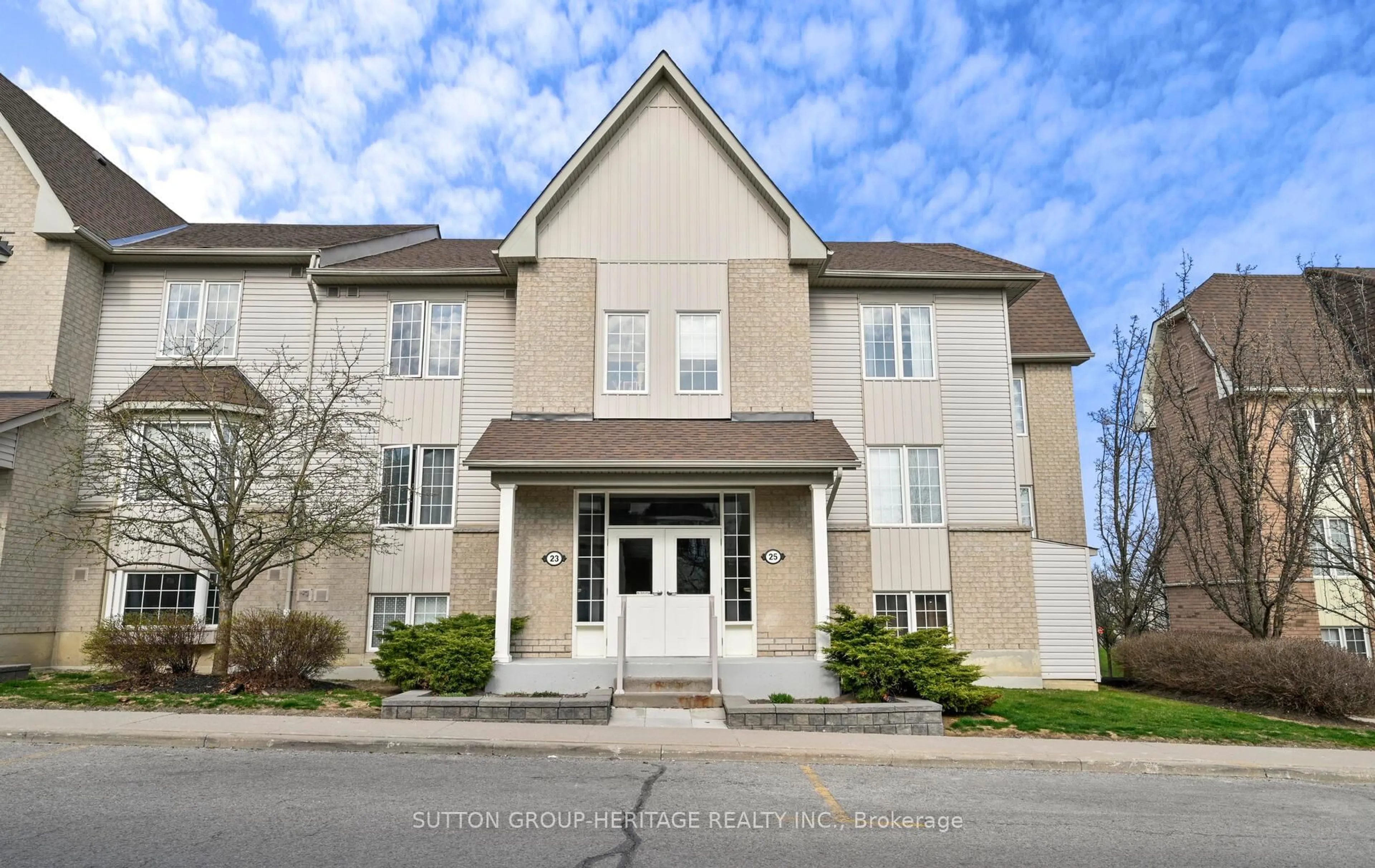 Unknown for 25 Petra Way #3, Whitby Ontario L1R 0A7