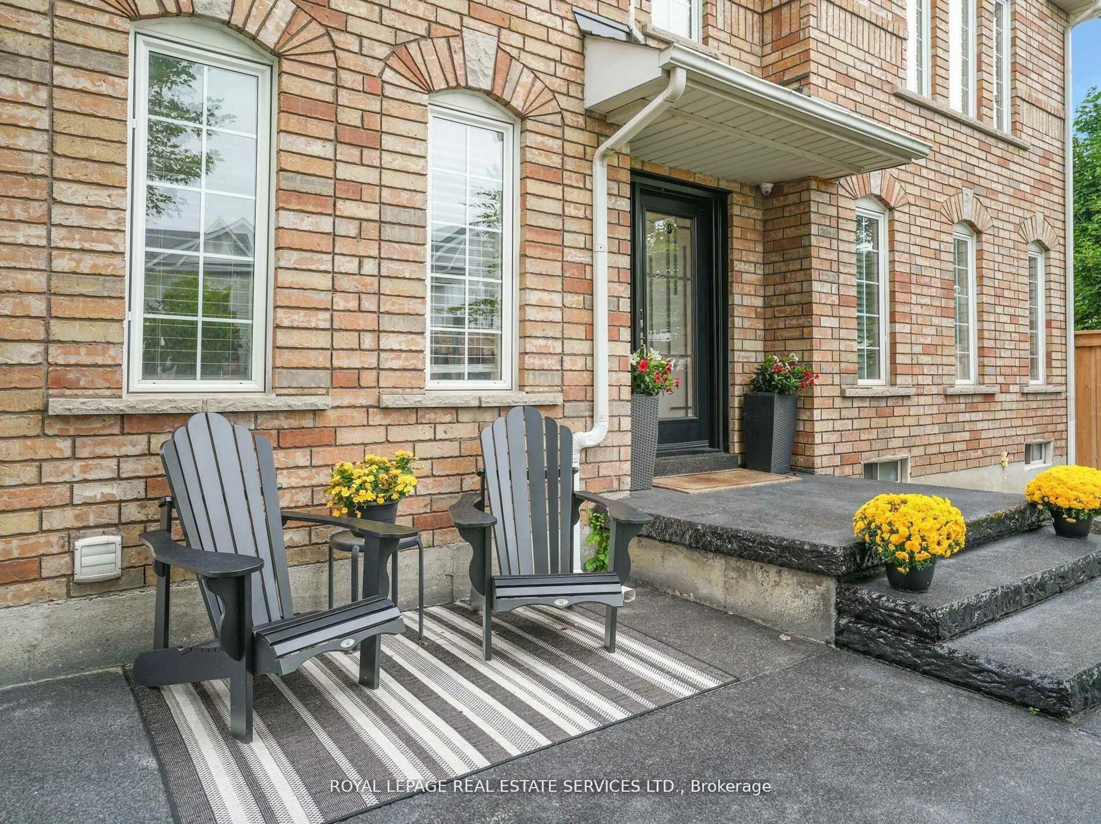 Unknown for 16 Woolf Cres, Ajax Ontario L1S 7N5