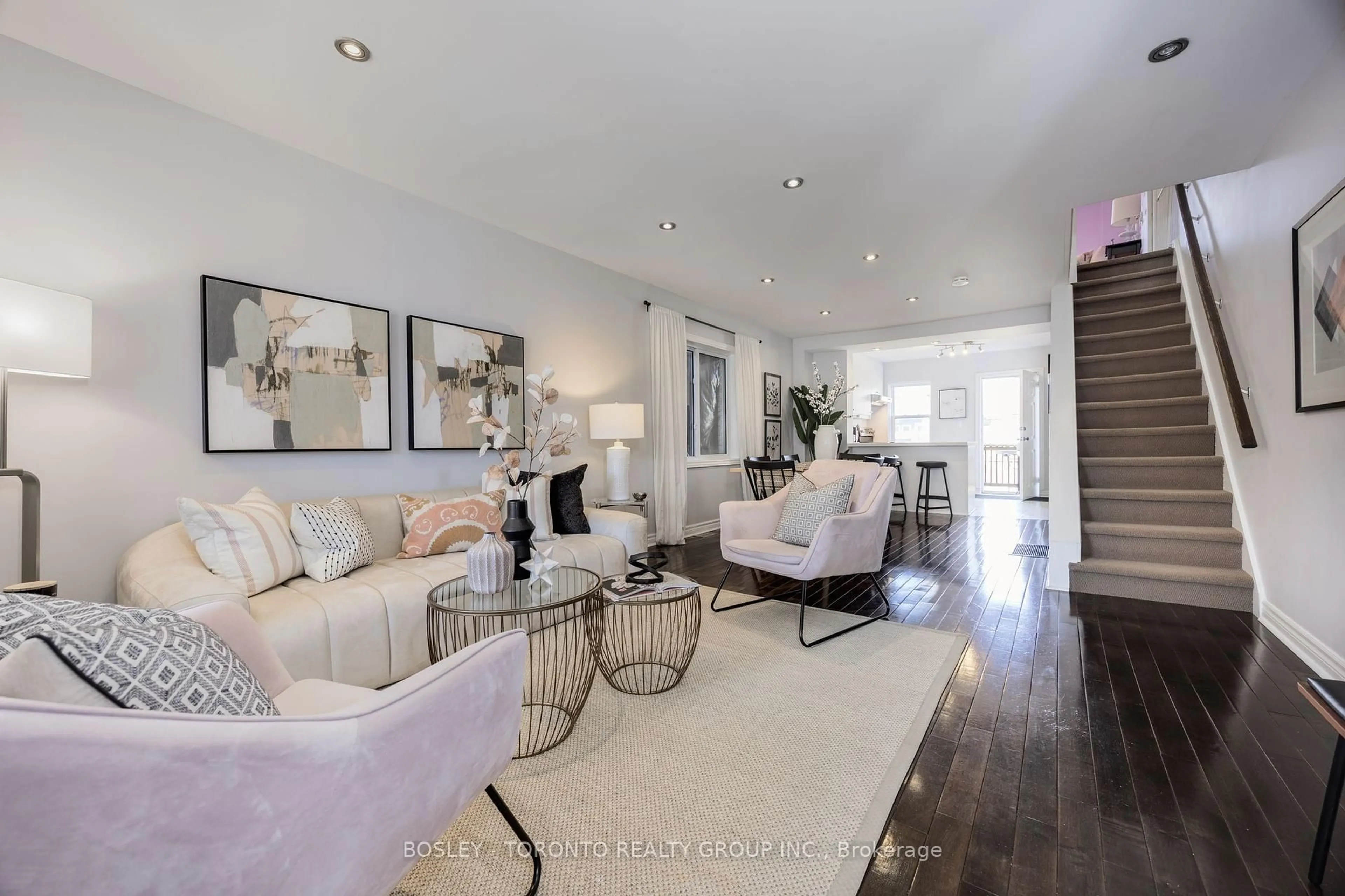 Living room with furniture, unknown for 26 Rushbrooke Ave, Toronto Ontario M4M 3A9