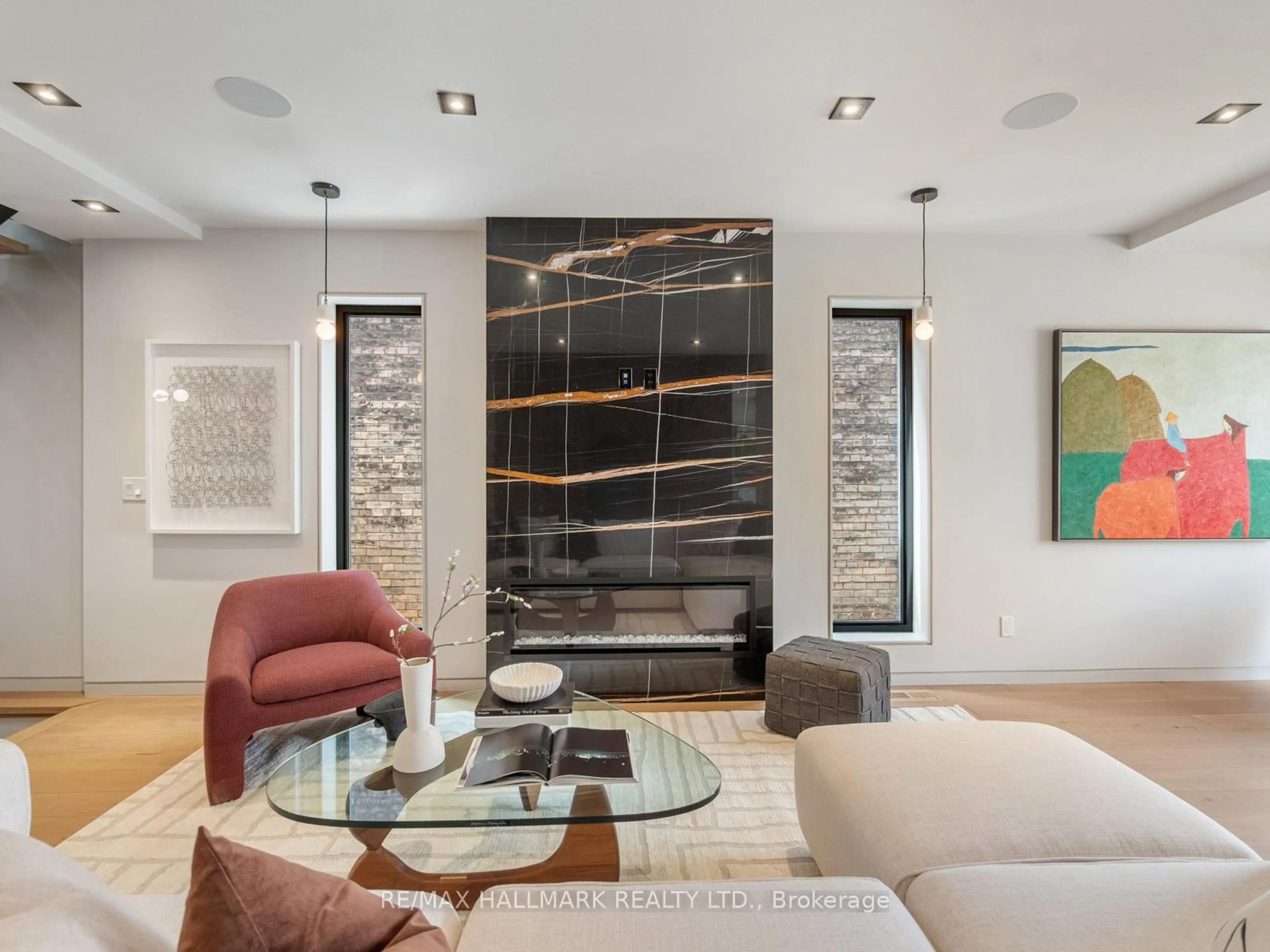 Unknown for 37 Grandview Ave, Toronto Ontario M4K 1J1