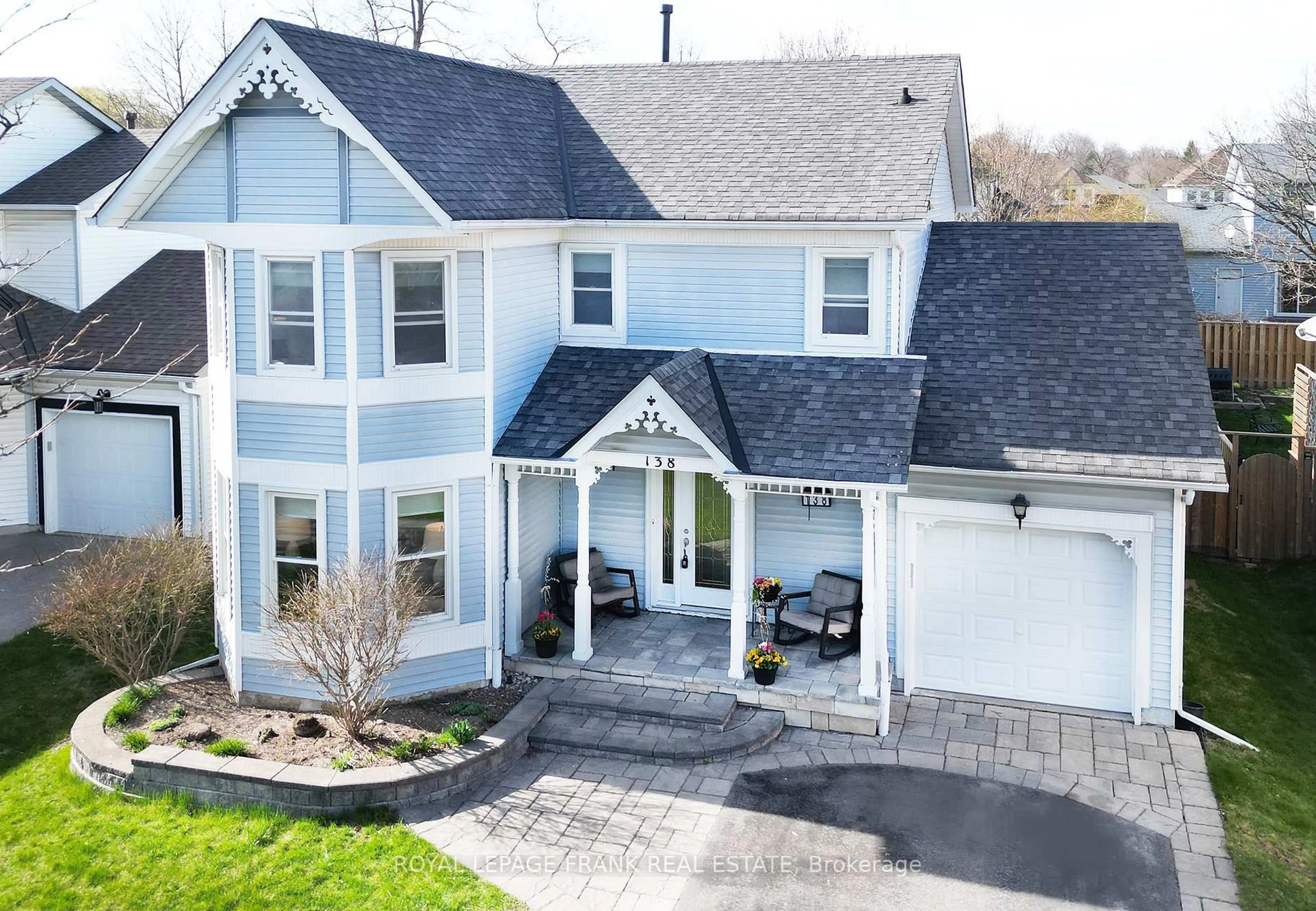 A pic from outside/outdoor area/front of a property/back of a property/a pic from drone, street for 138 Allan St, Scugog Ontario L9L 1E4
