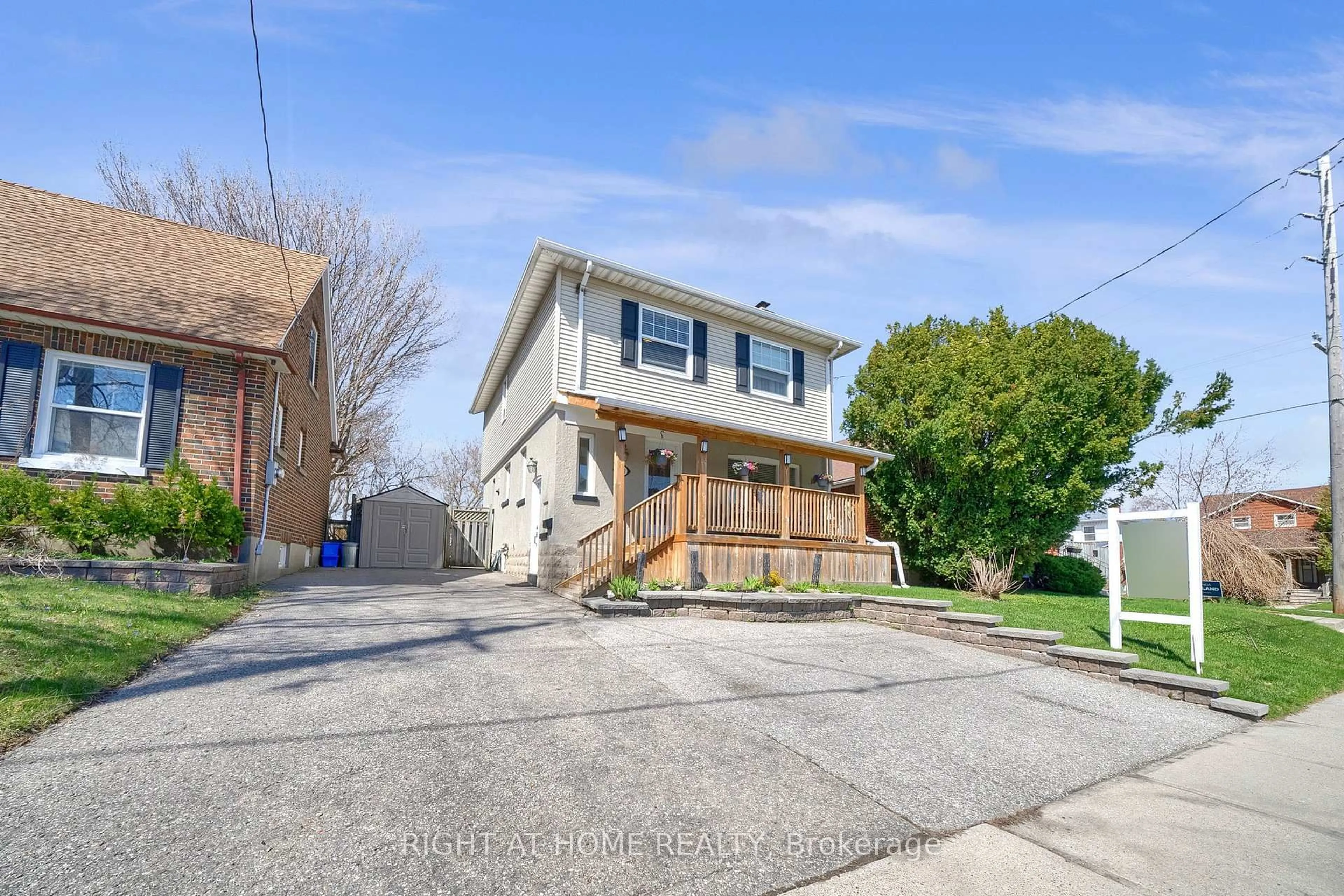 A pic from outside/outdoor area/front of a property/back of a property/a pic from drone, street for 244 Oshawa Blvd, Oshawa Ontario L1G 5S9