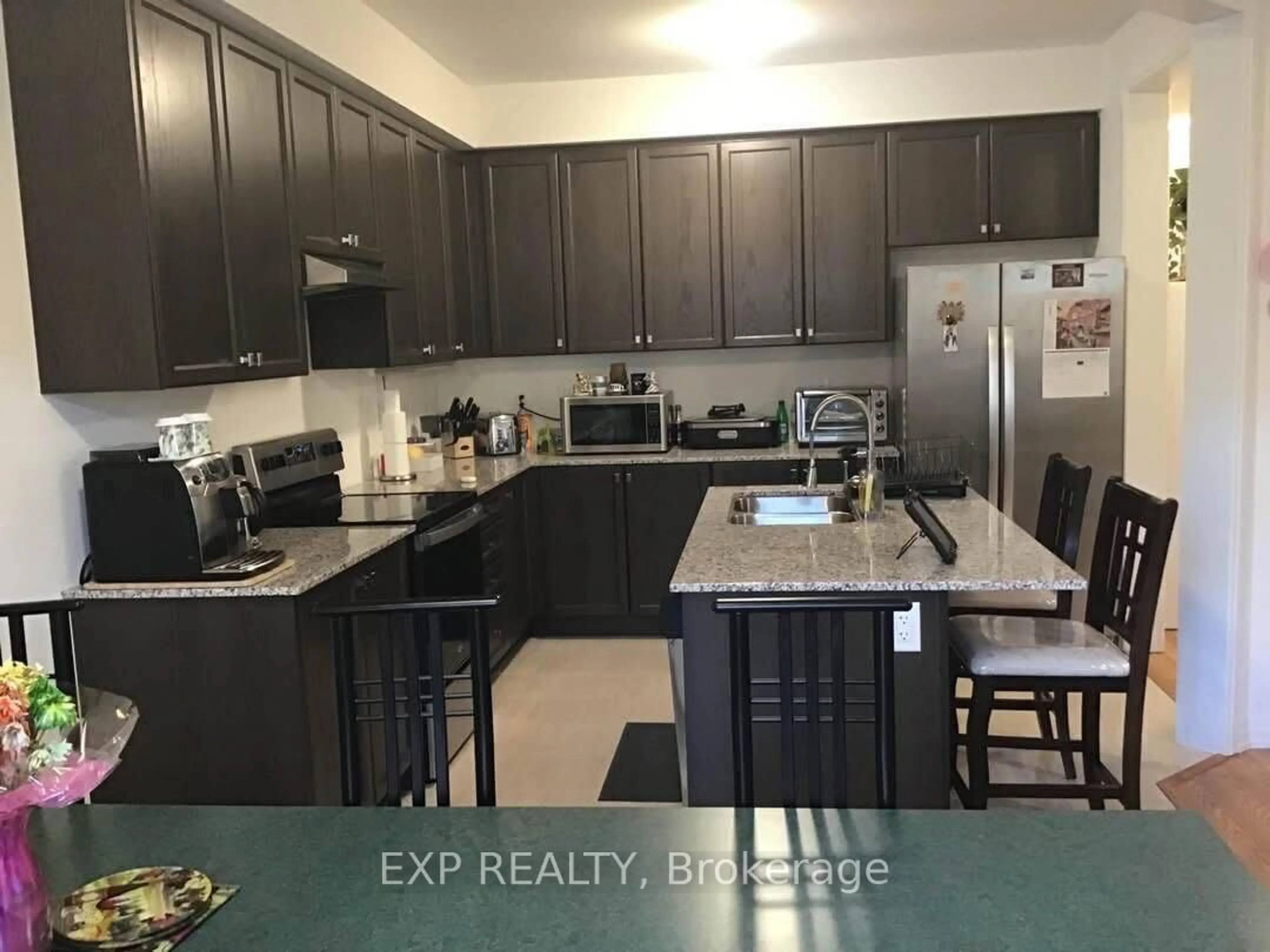 Open concept kitchen, unknown for 130 Ogston Cres, Whitby Ontario L1P 0H3