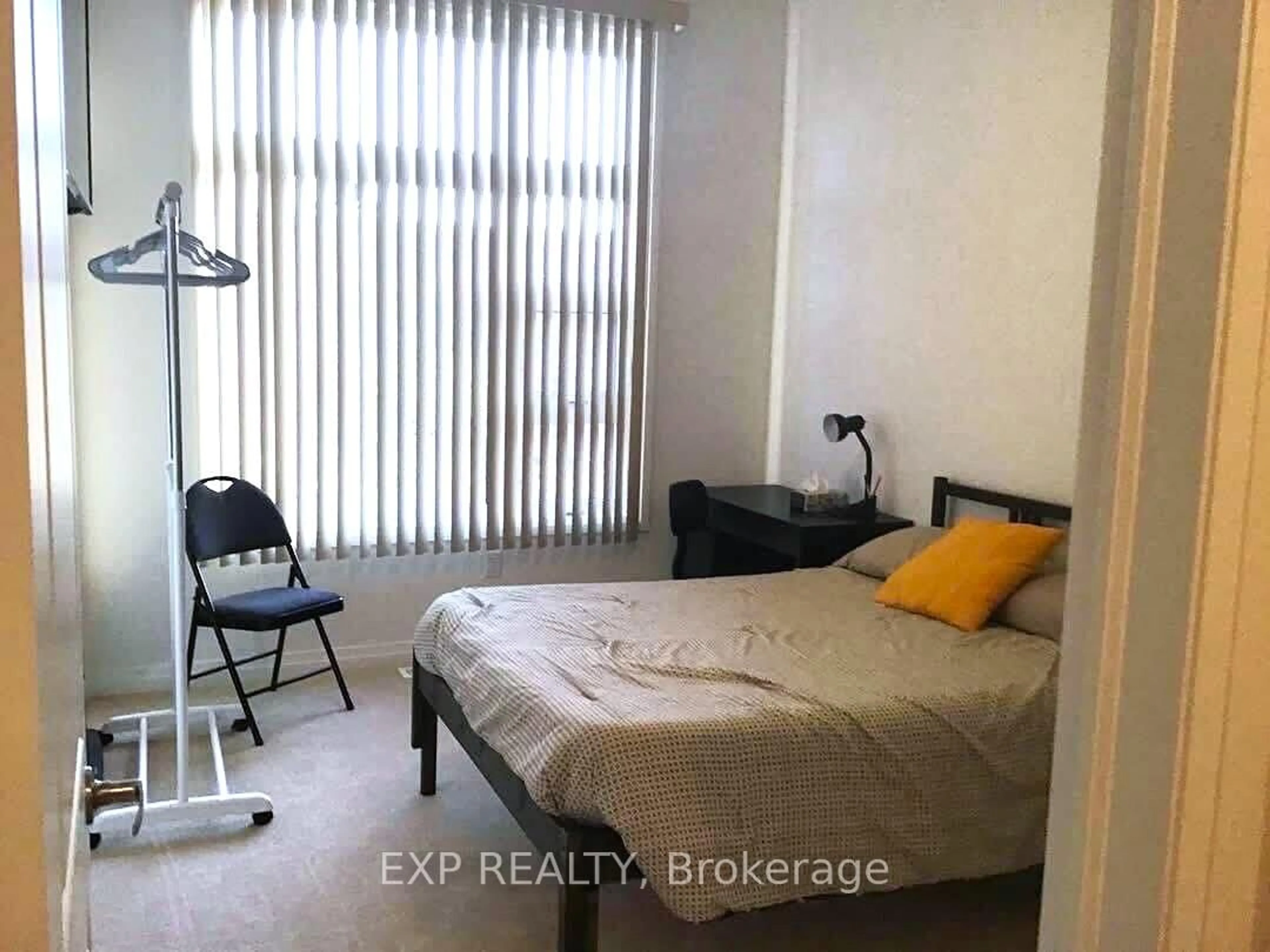A pic of a room for 130 Ogston Cres, Whitby Ontario L1P 0H3