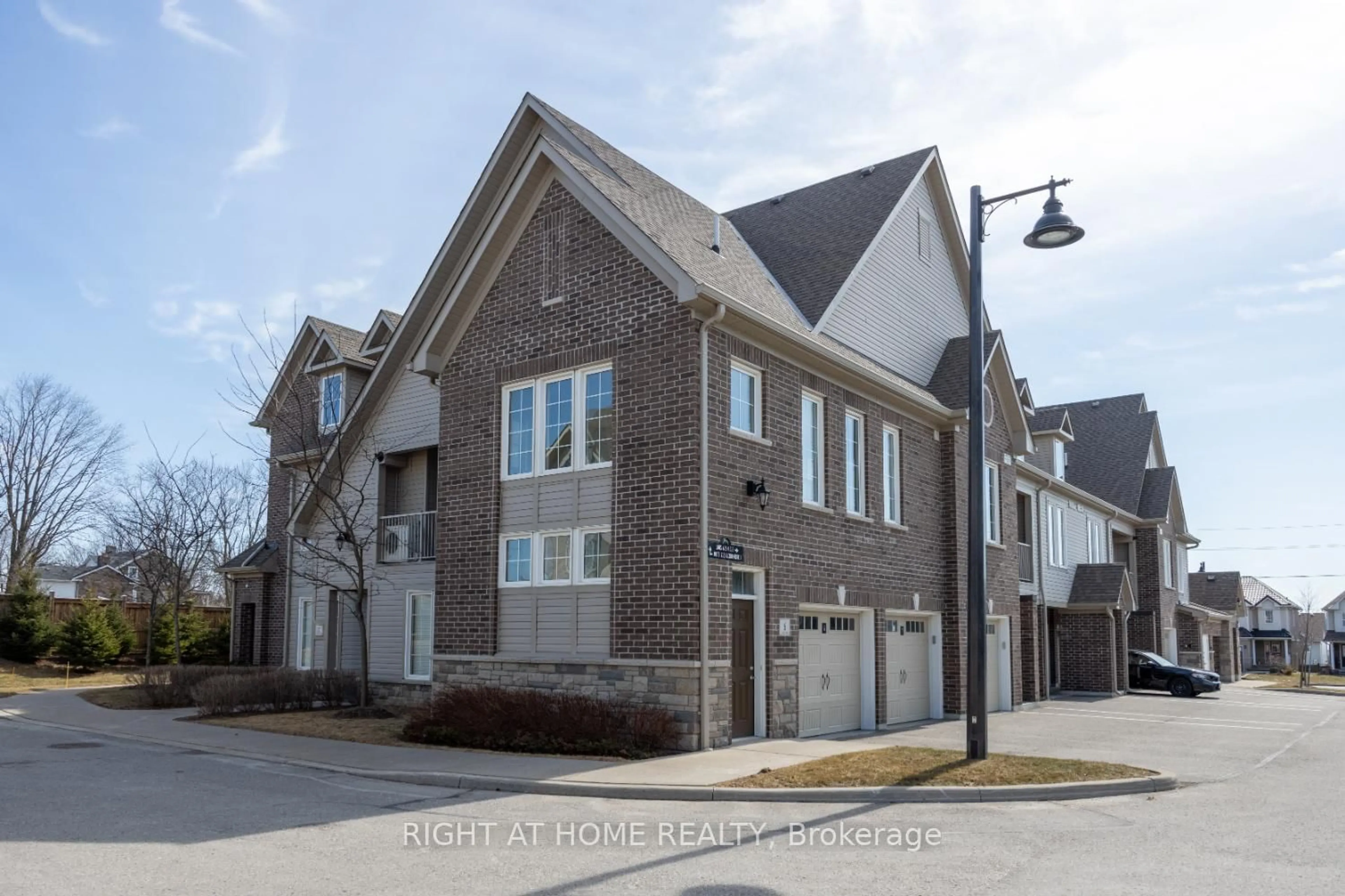 Home with brick exterior material, street for 1430 Gord Vinson Ave #7, Clarington Ontario L1E 0J6