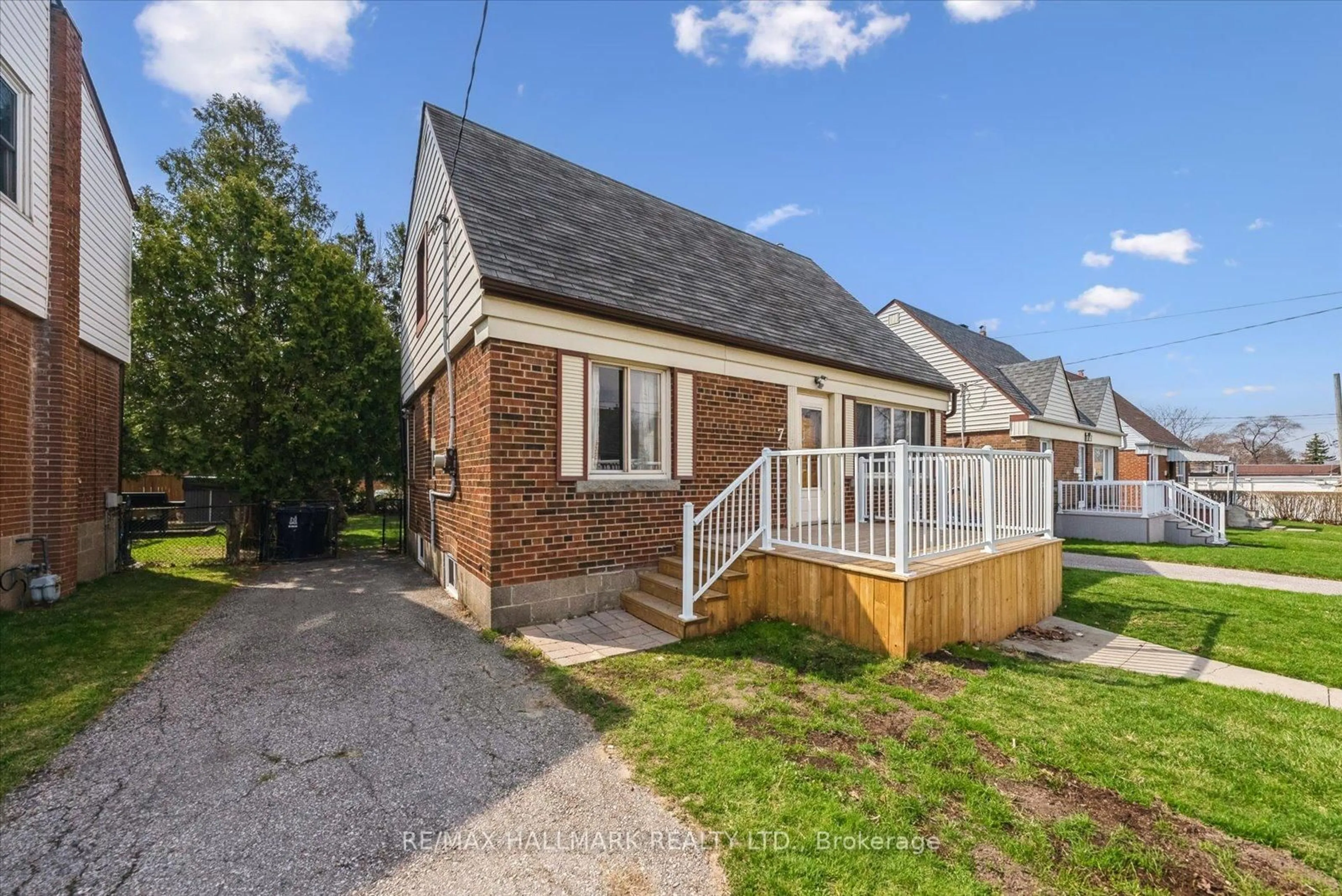 Unknown for 7 Eastgate Cres, Toronto Ontario M1L 1X1