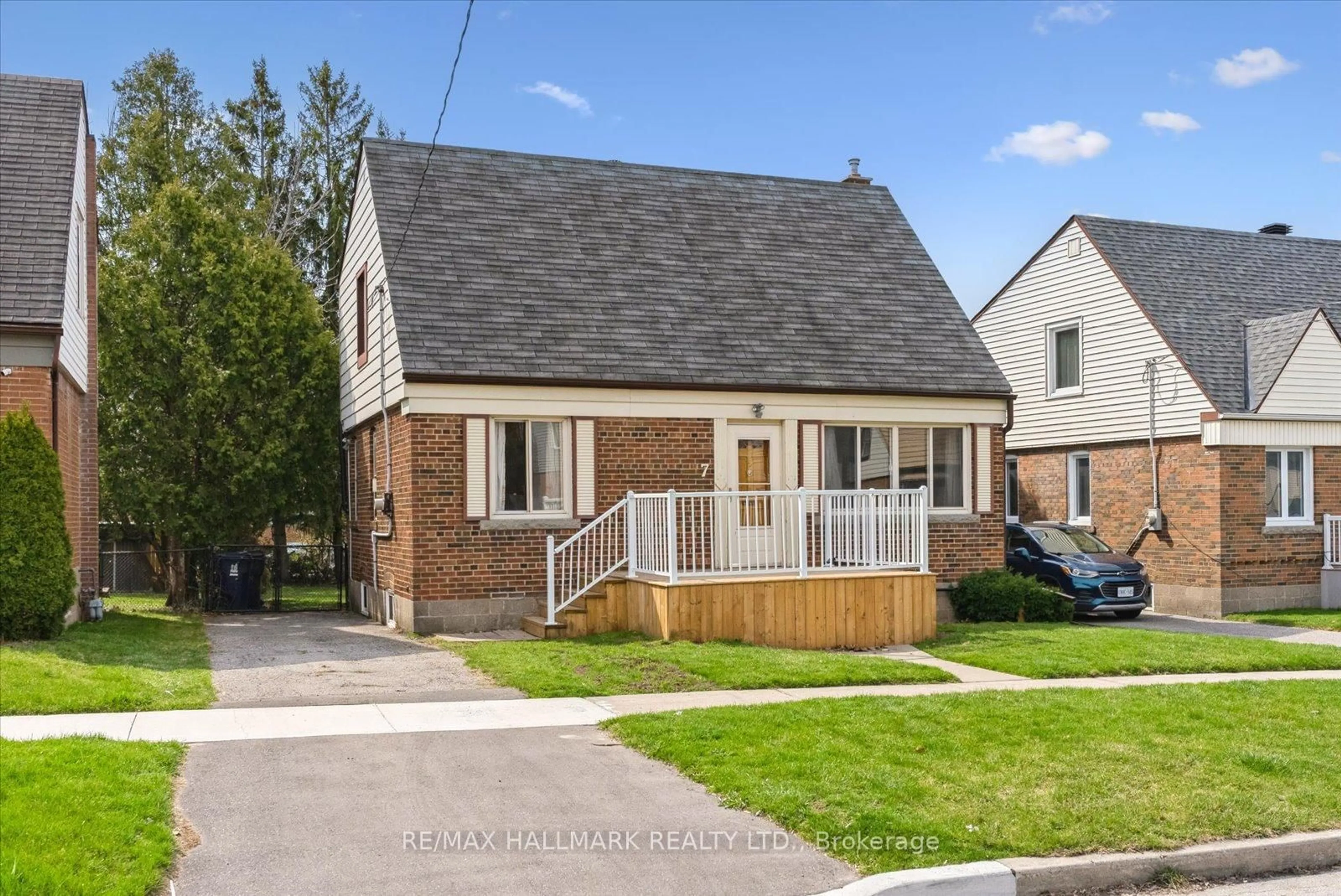 Unknown for 7 Eastgate Cres, Toronto Ontario M1L 1X1