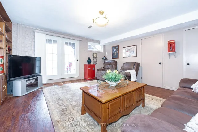 Additional property image - 73 Dunelm St