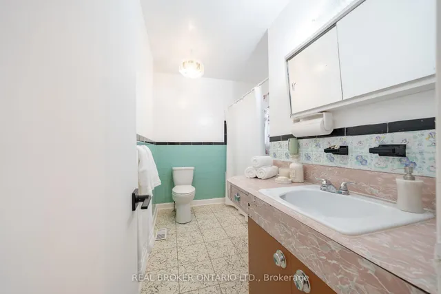 Additional property image - 841 Brimorton Dr