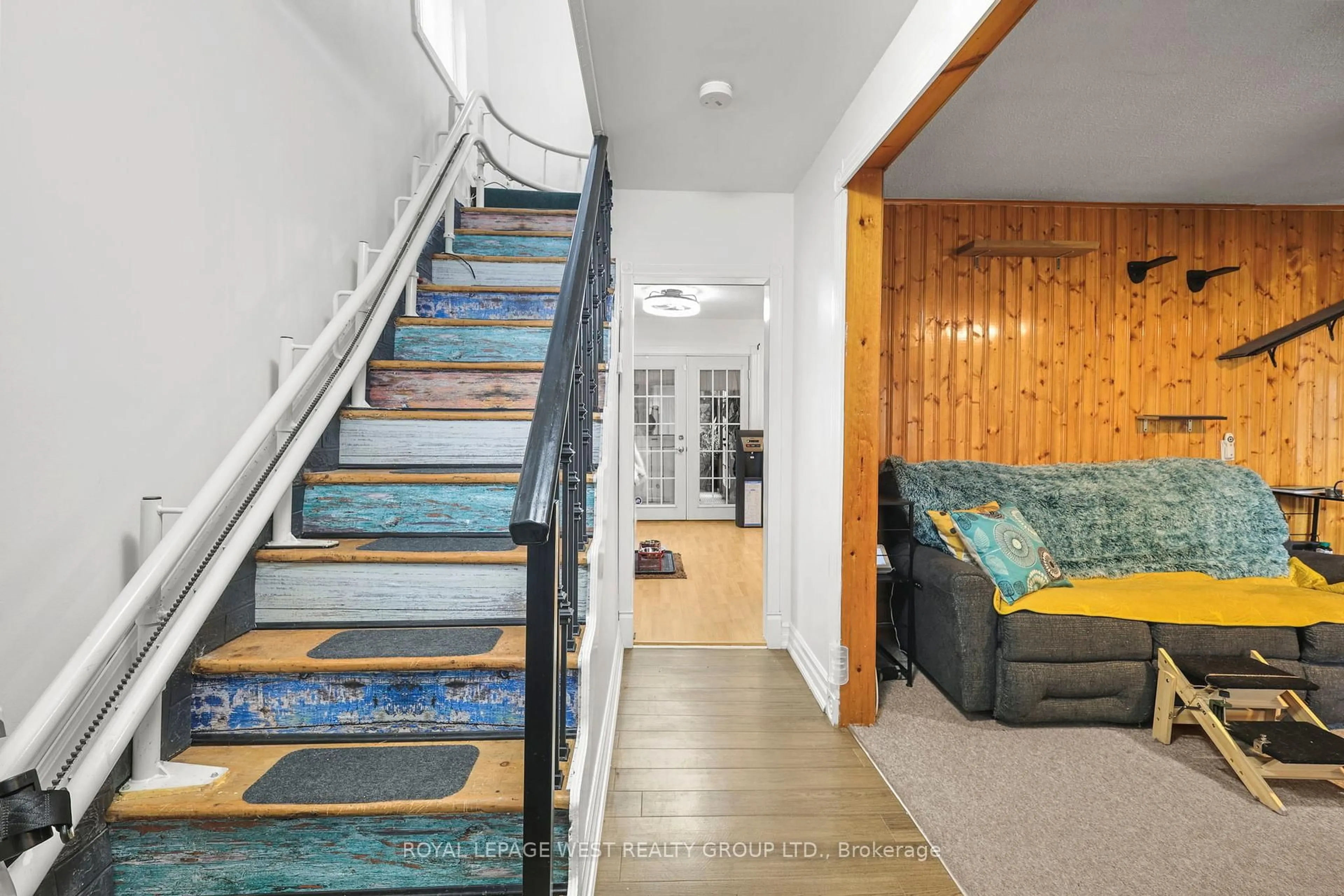 Unknown for 363 Centre St, Oshawa Ontario L1H 4B6
