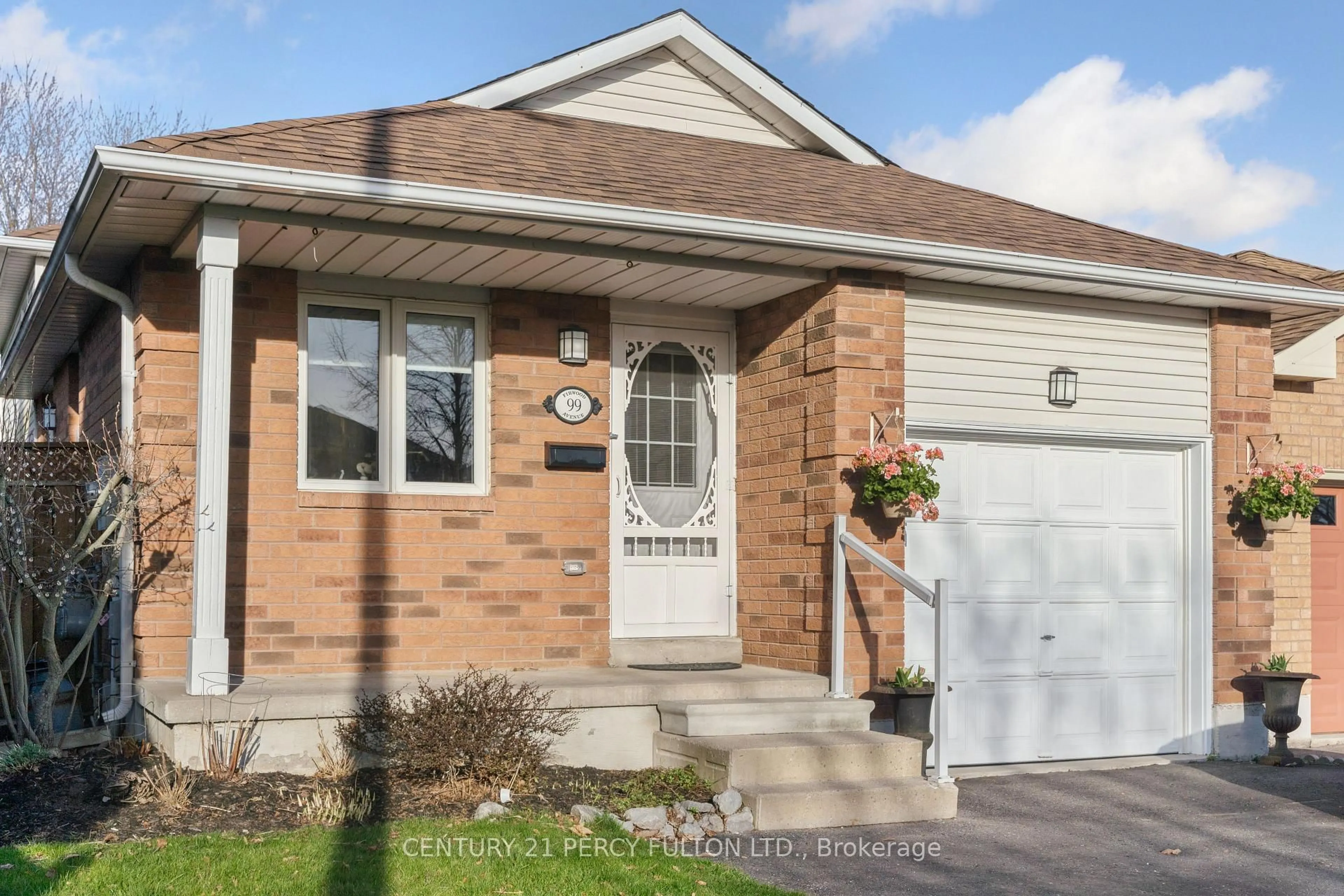 Home with brick exterior material, street for 99 Firwood Ave, Clarington Ontario L1E 3B3