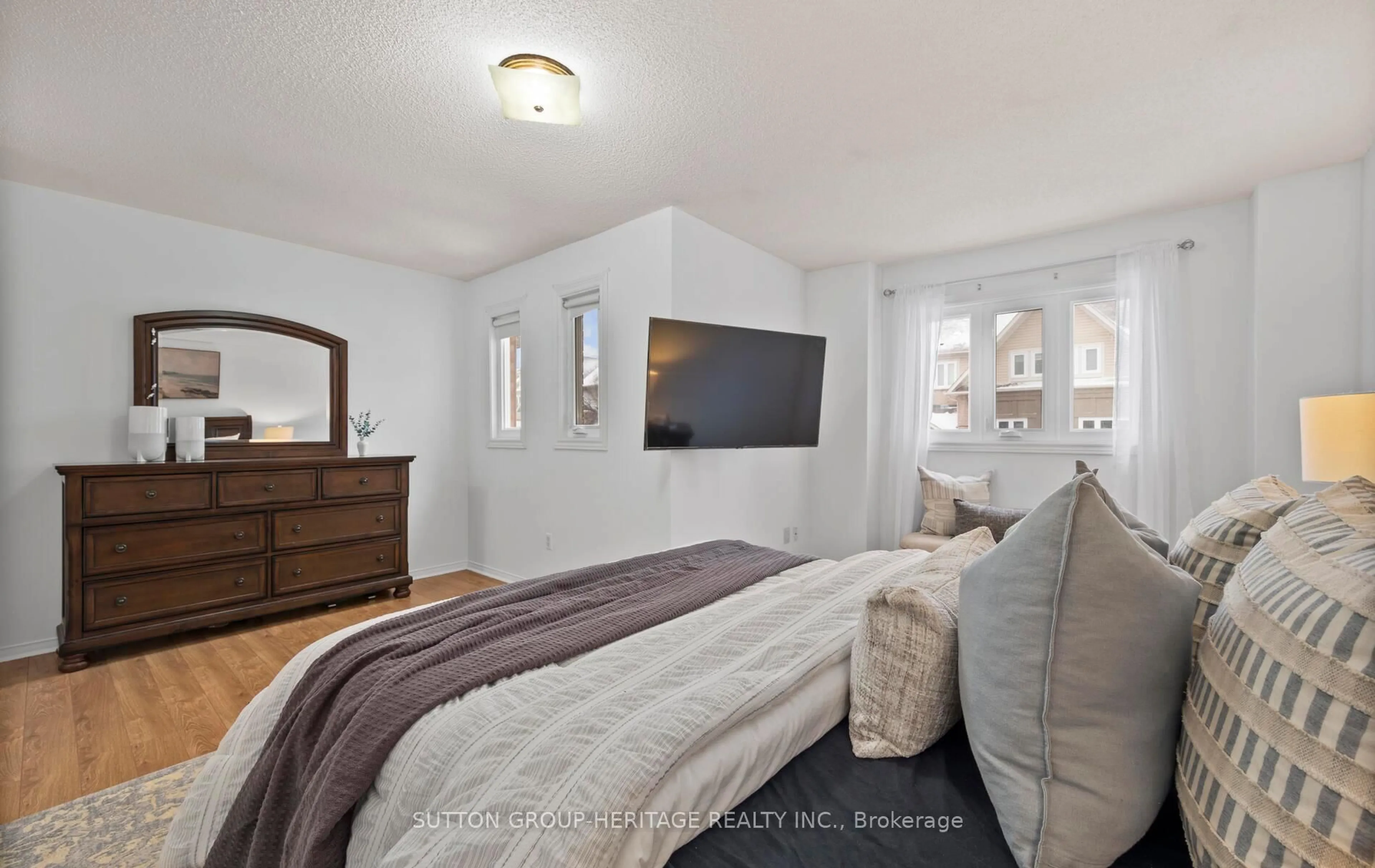 Bedroom with bed, unknown for 46 Alexis Way, Whitby Ontario L1R 2N9