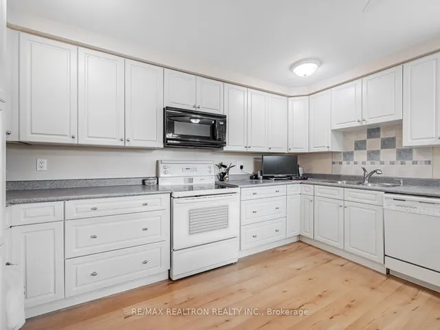 Additional property image - 111 Broomfield Dr