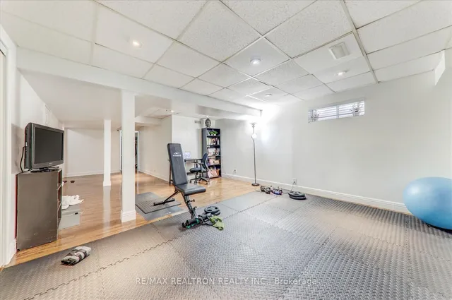 Additional property image - 290 Braymore Blvd