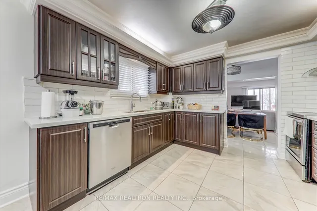 Additional property image - 290 Braymore Blvd