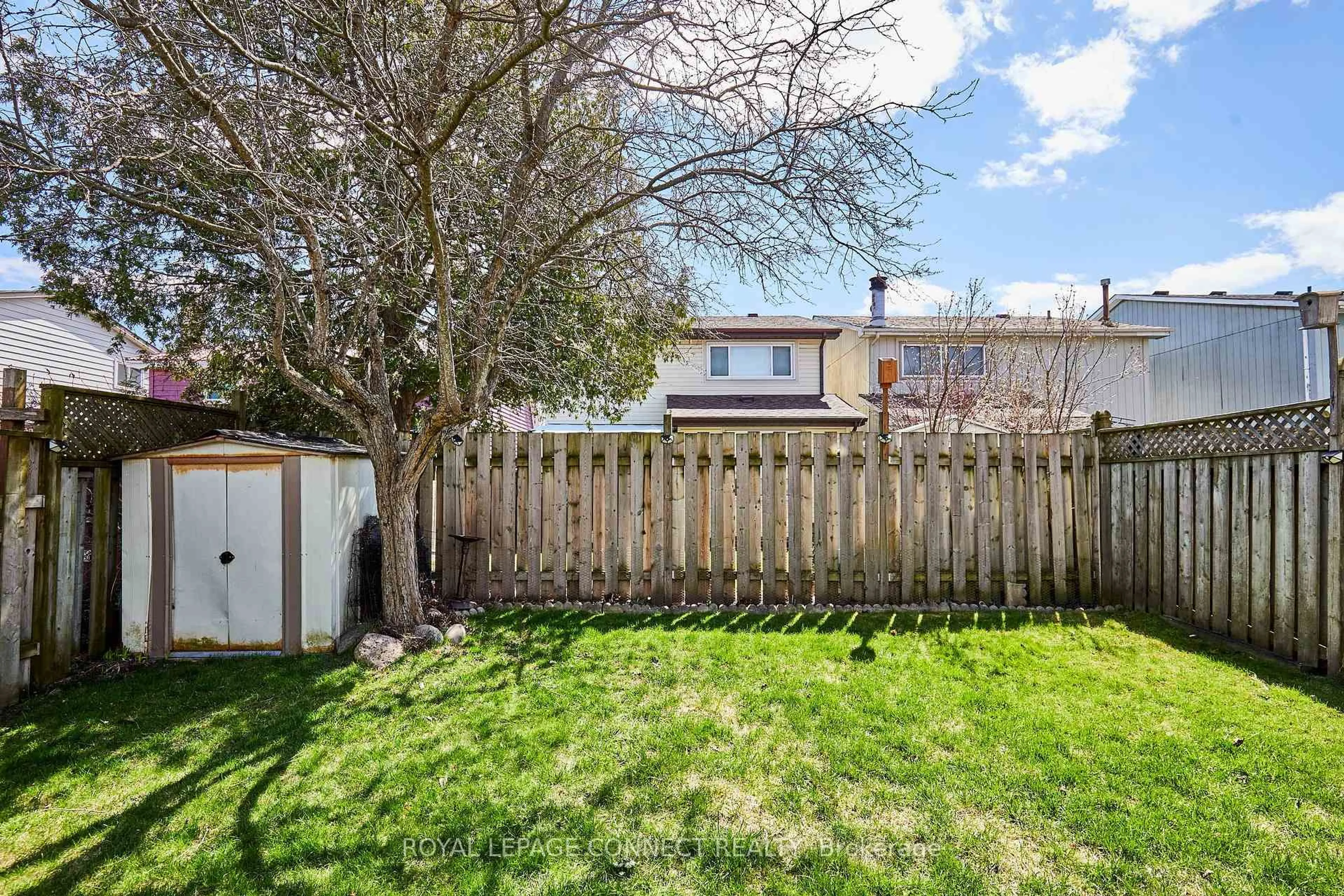 Patio, street for 1583 Alwin Circ, Pickering Ontario L1V 2W1