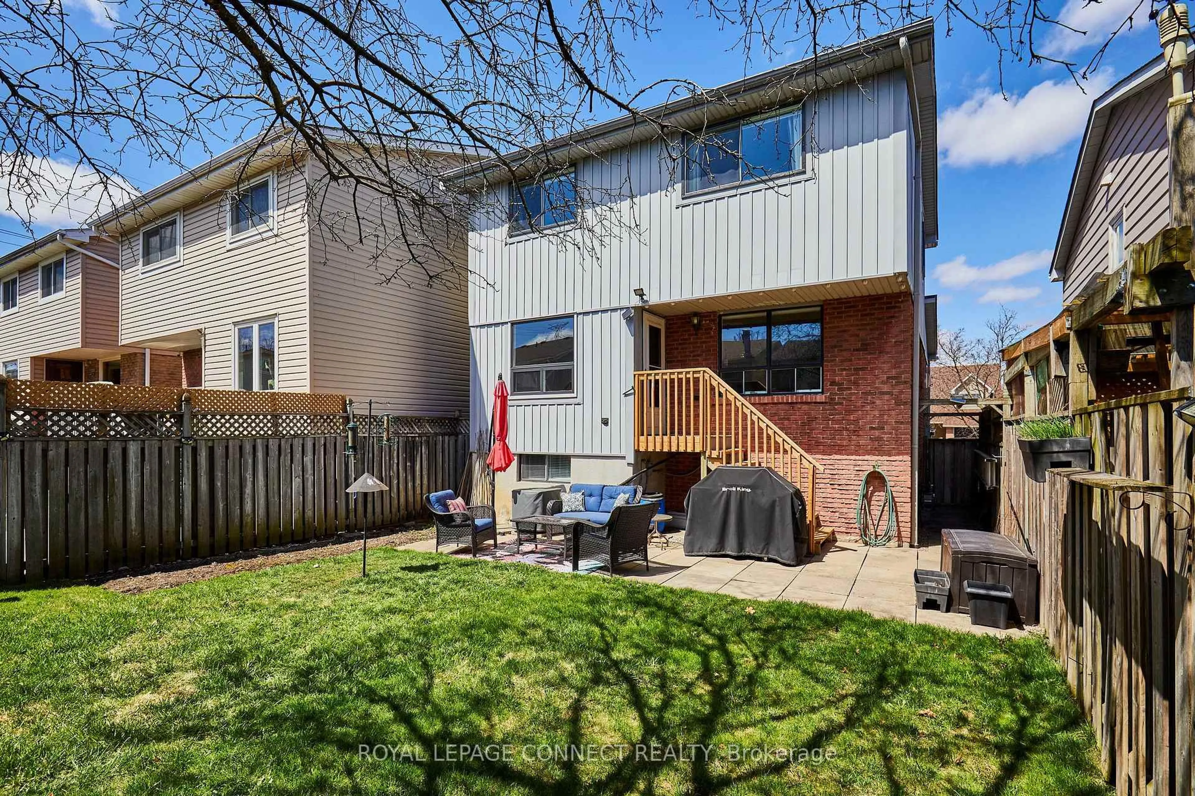 Unknown for 1583 Alwin Circ, Pickering Ontario L1V 2W1