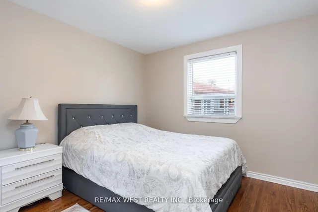 Additional property image - 10 Pastrano Crt