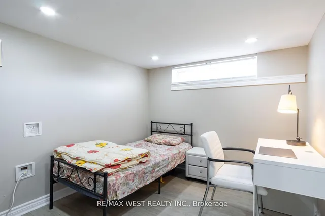 Additional property image - 10 Pastrano Crt