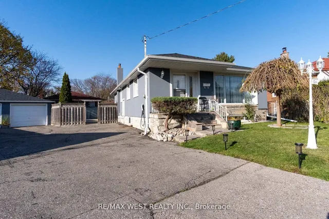 Additional property image - 10 Pastrano Crt
